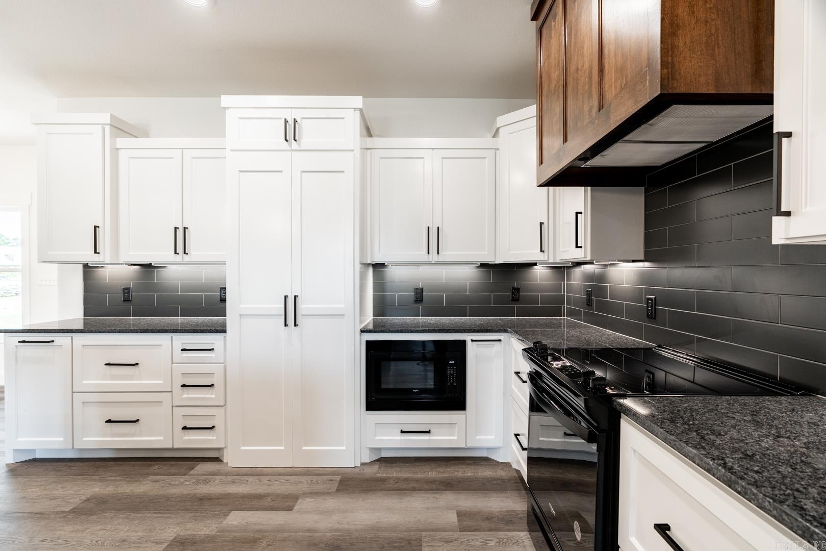 REPUBLICAN VALLEY ESTATES - Residential