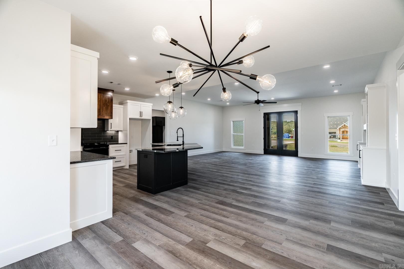 REPUBLICAN VALLEY ESTATES - Residential