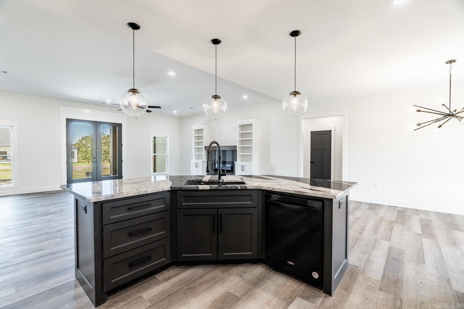 REPUBLICAN VALLEY ESTATES - Residential