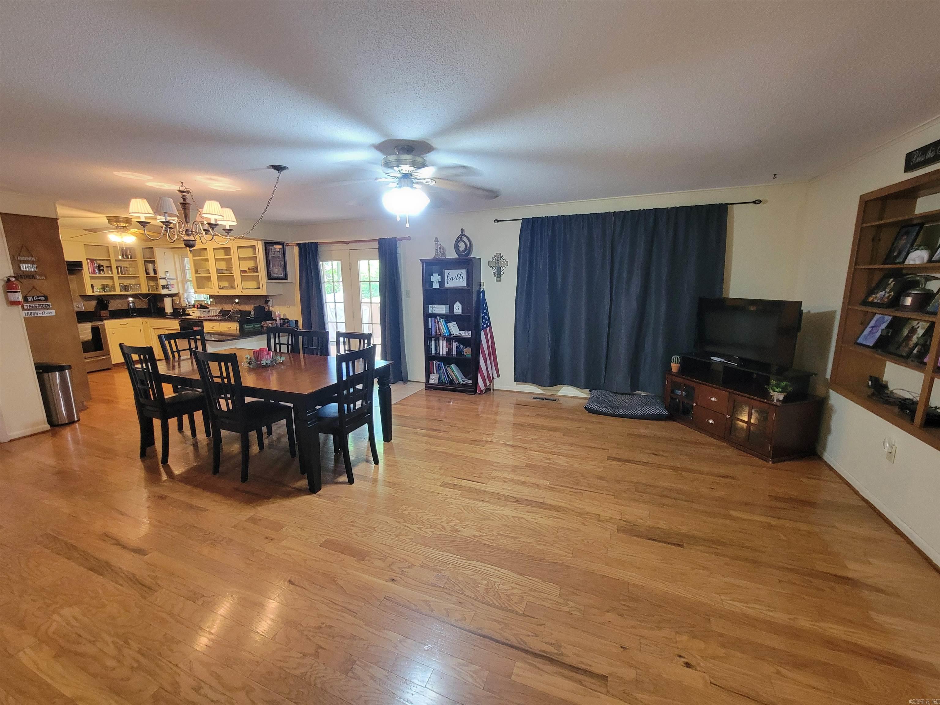 CLOVERDALE ADD (SEARCY) - Residential