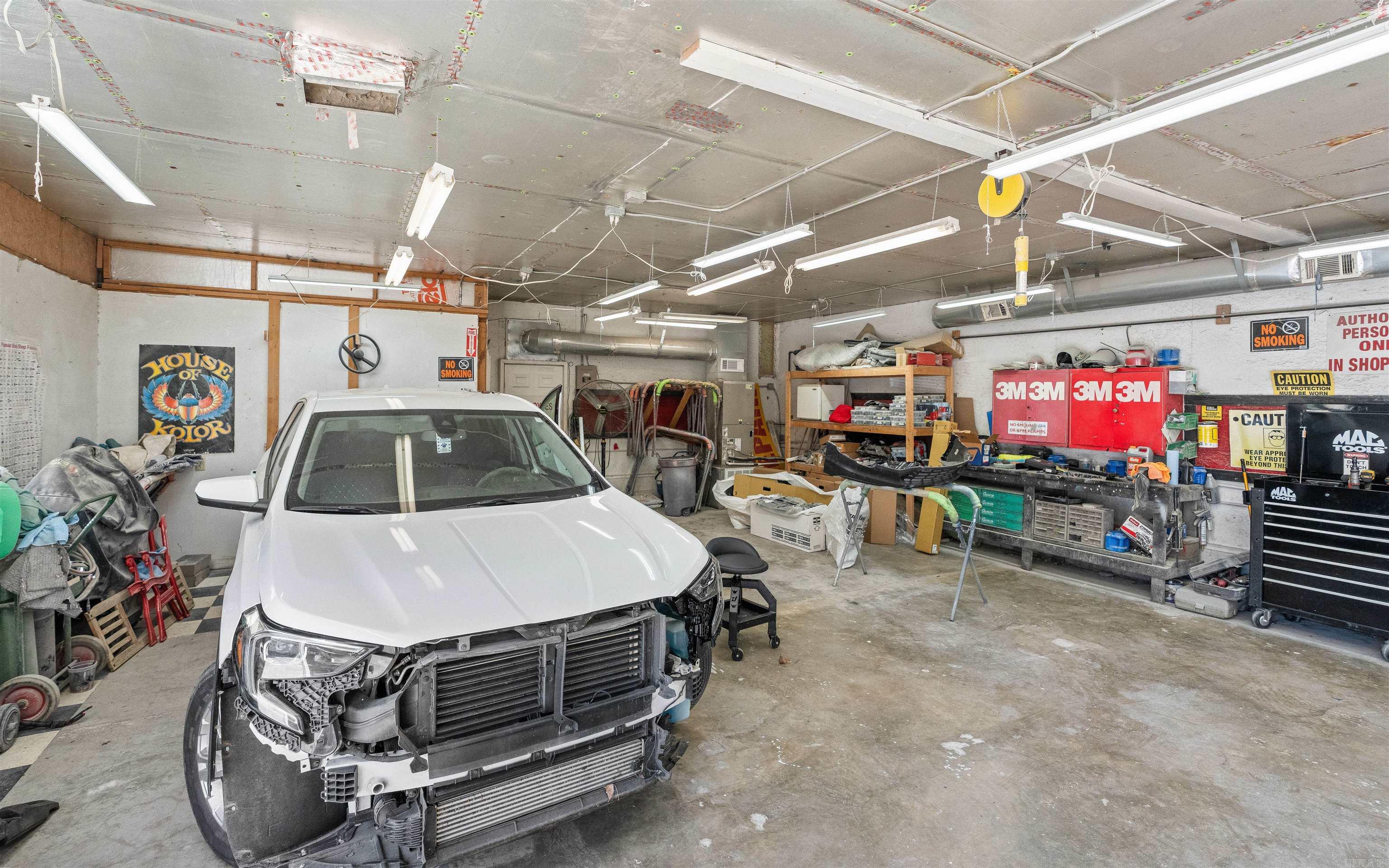 31-1N-19W - Commercial Sale