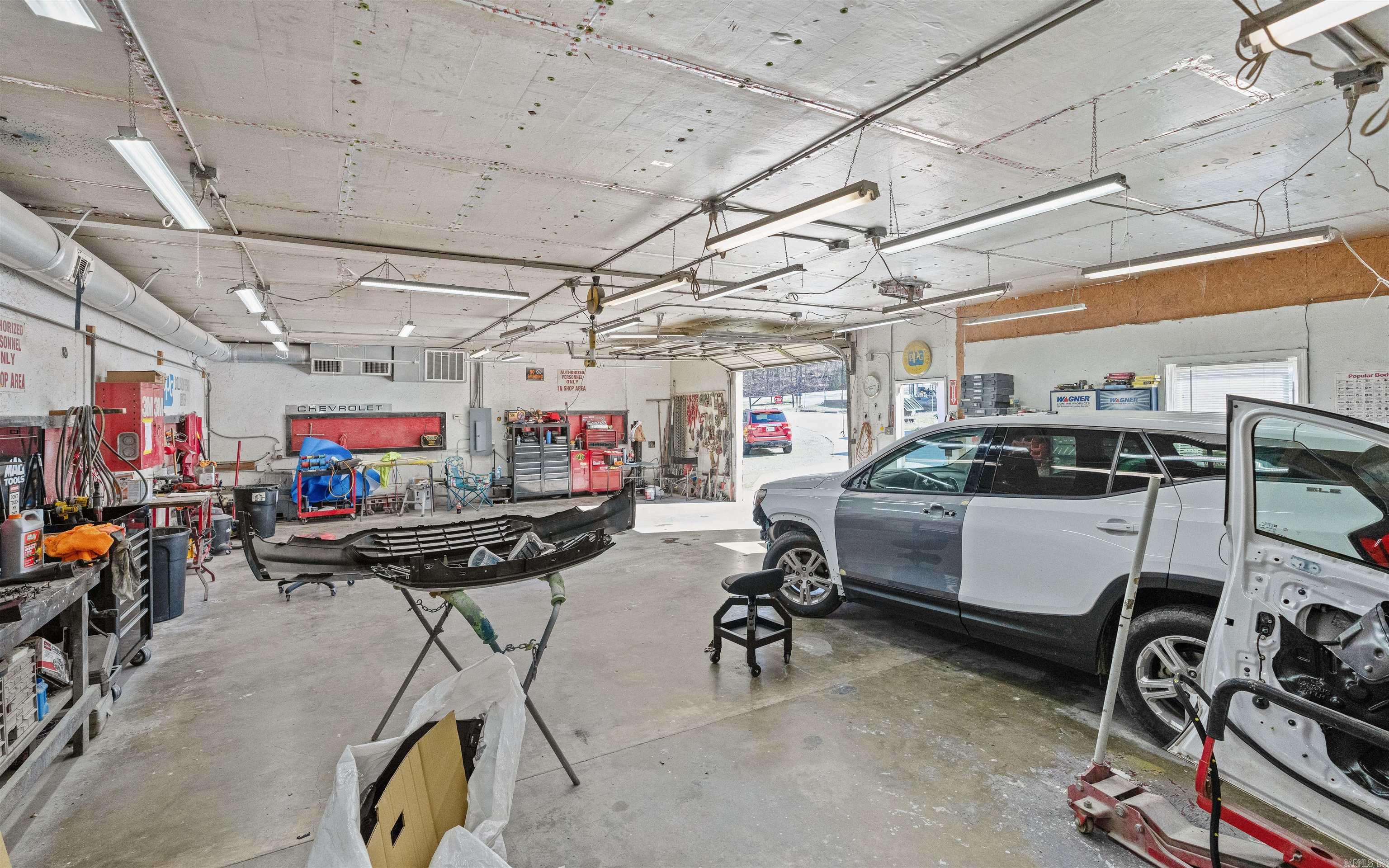 31-1N-19W - Commercial Sale