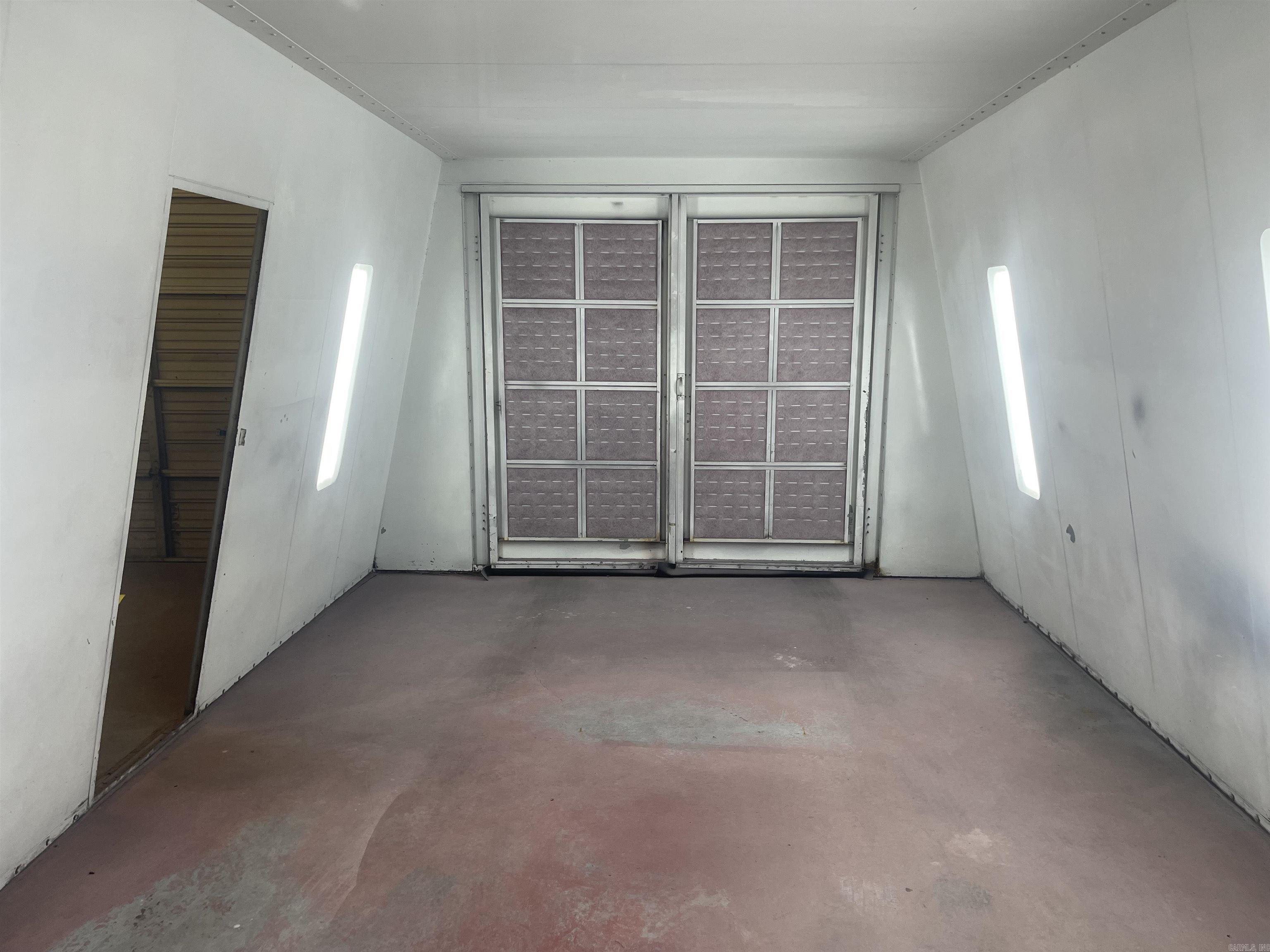 31-1N-19W - Commercial Sale
