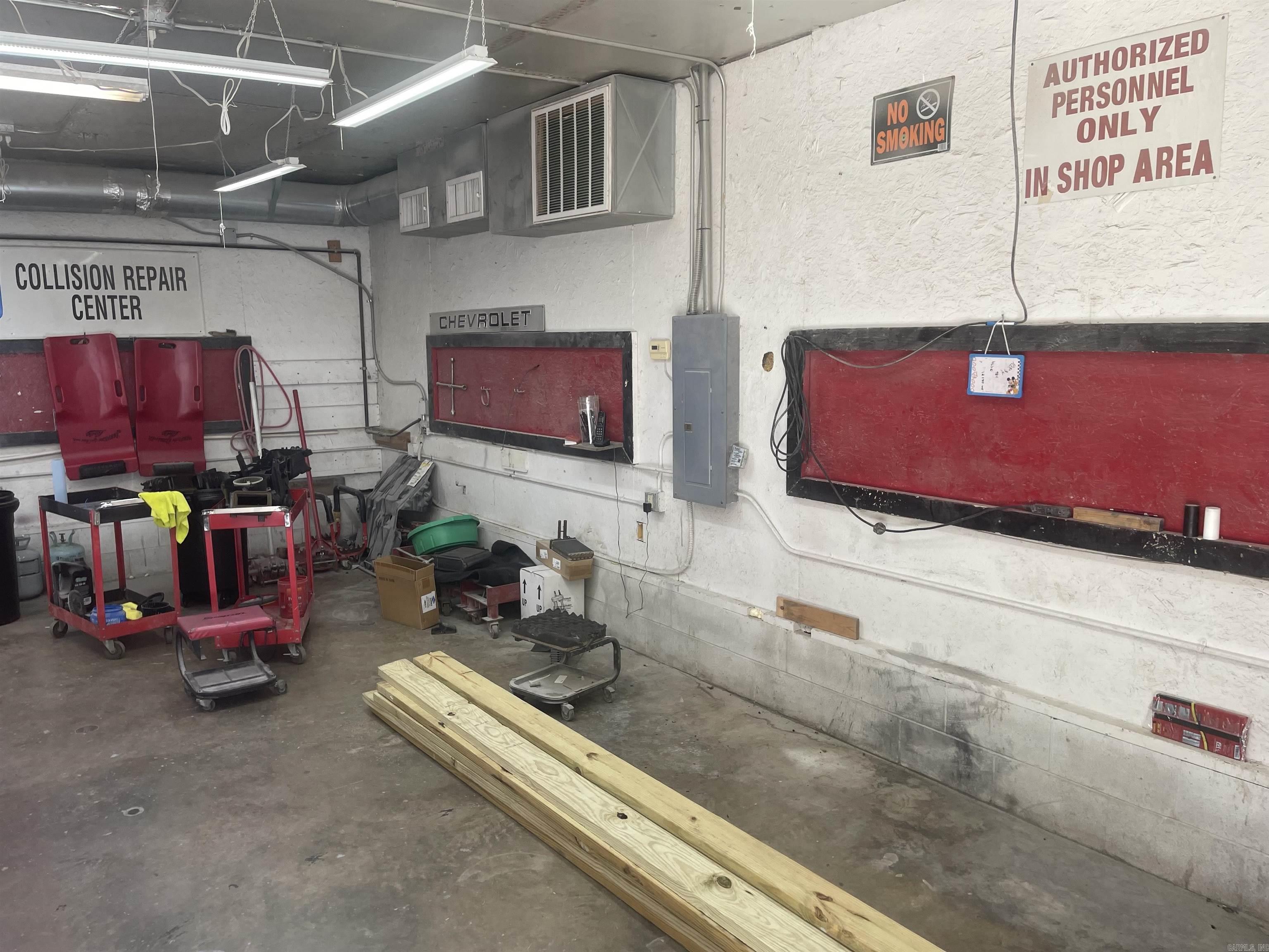 31-1N-19W - Commercial Sale