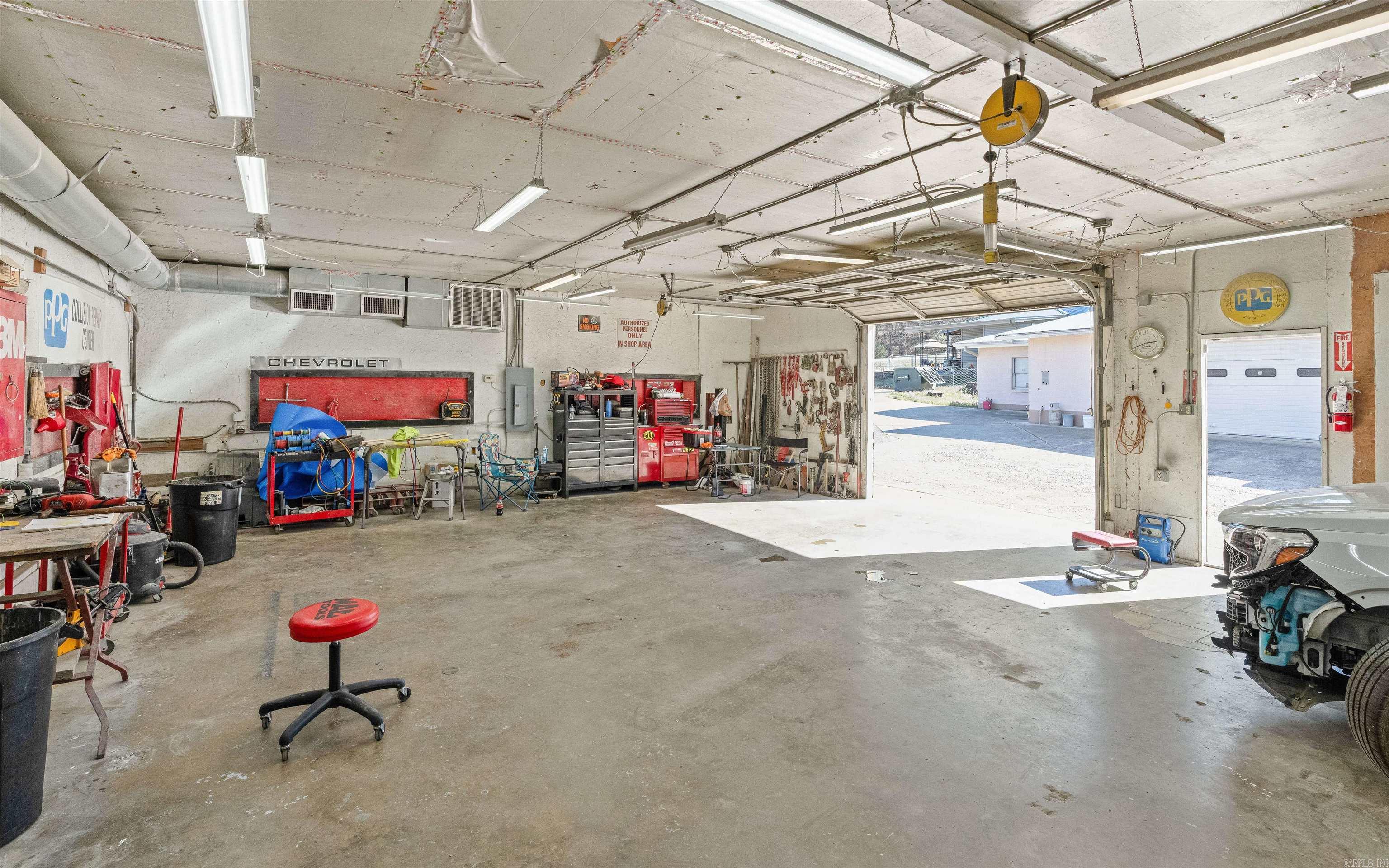 31-1N-19W - Commercial Sale