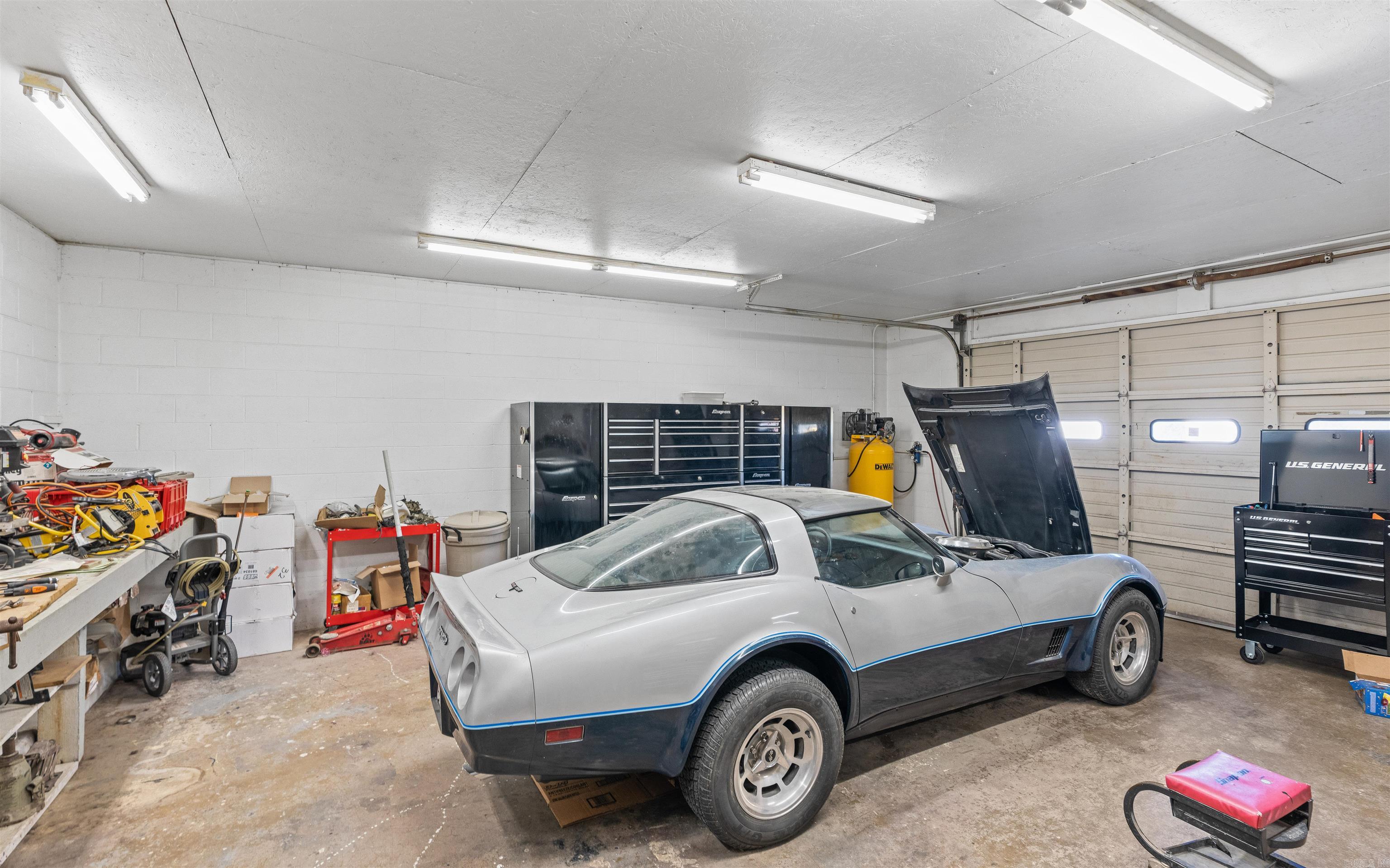 31-1N-19W - Commercial Sale