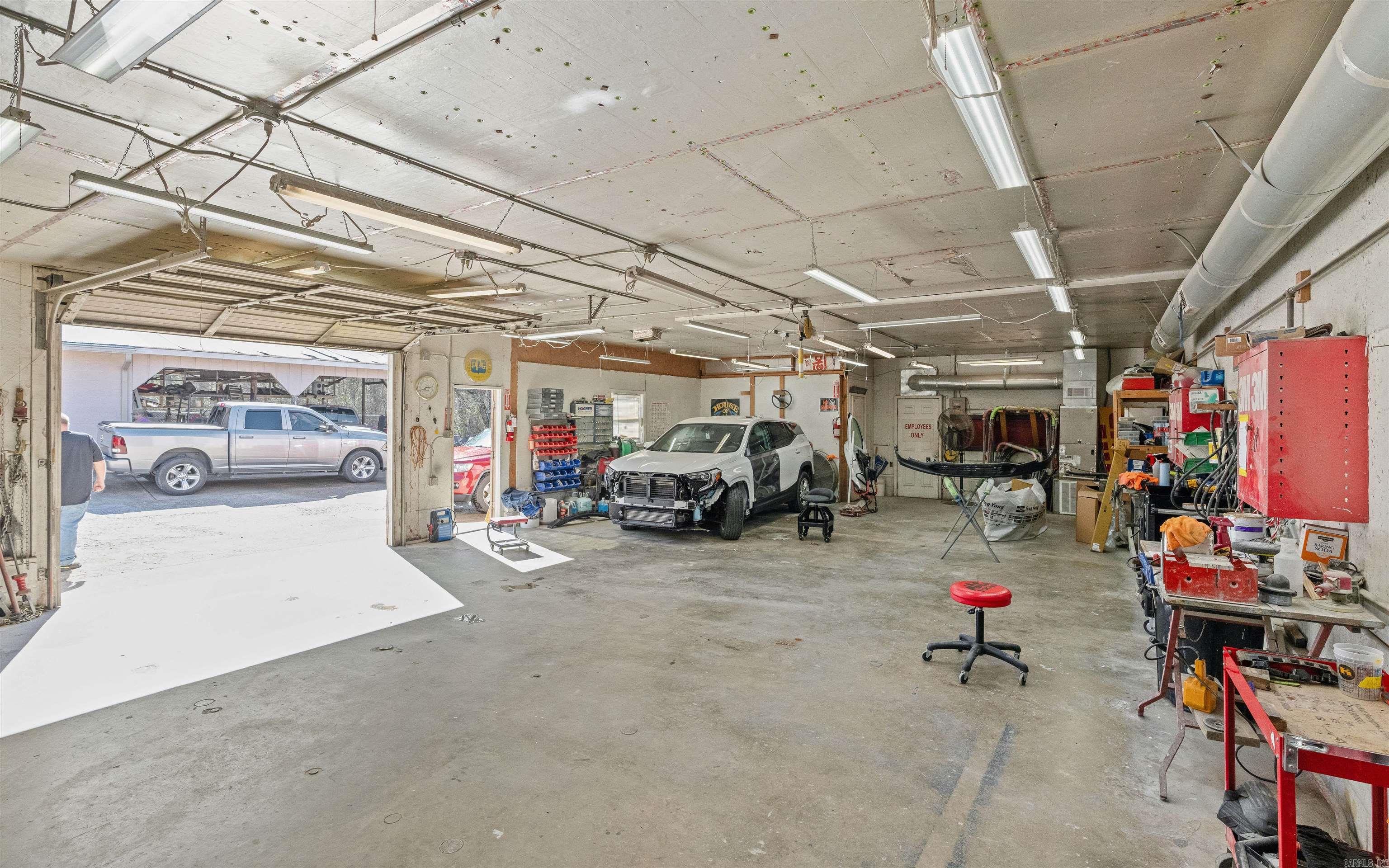 31-1N-19W - Commercial Sale