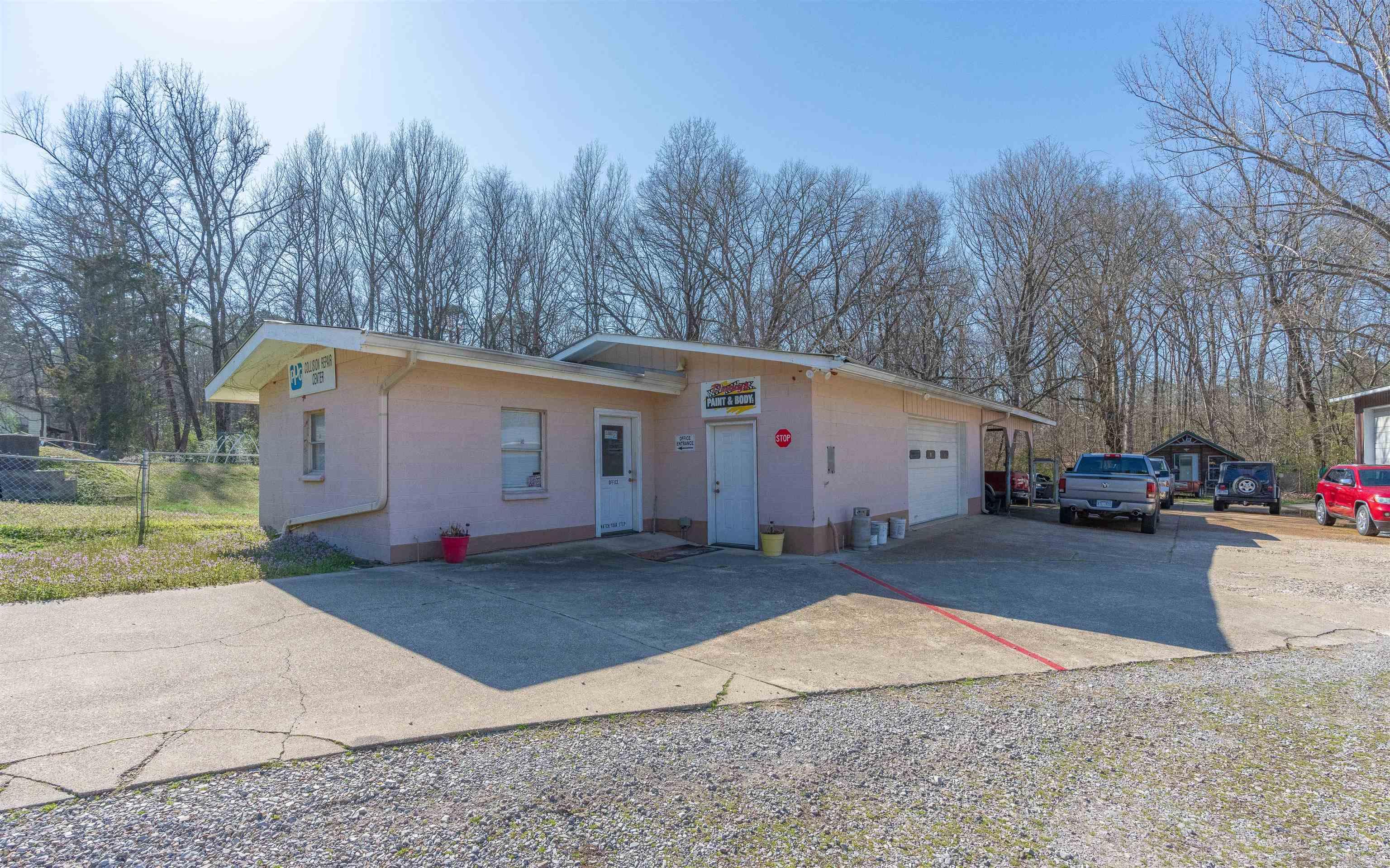 31-1N-19W - Commercial Sale