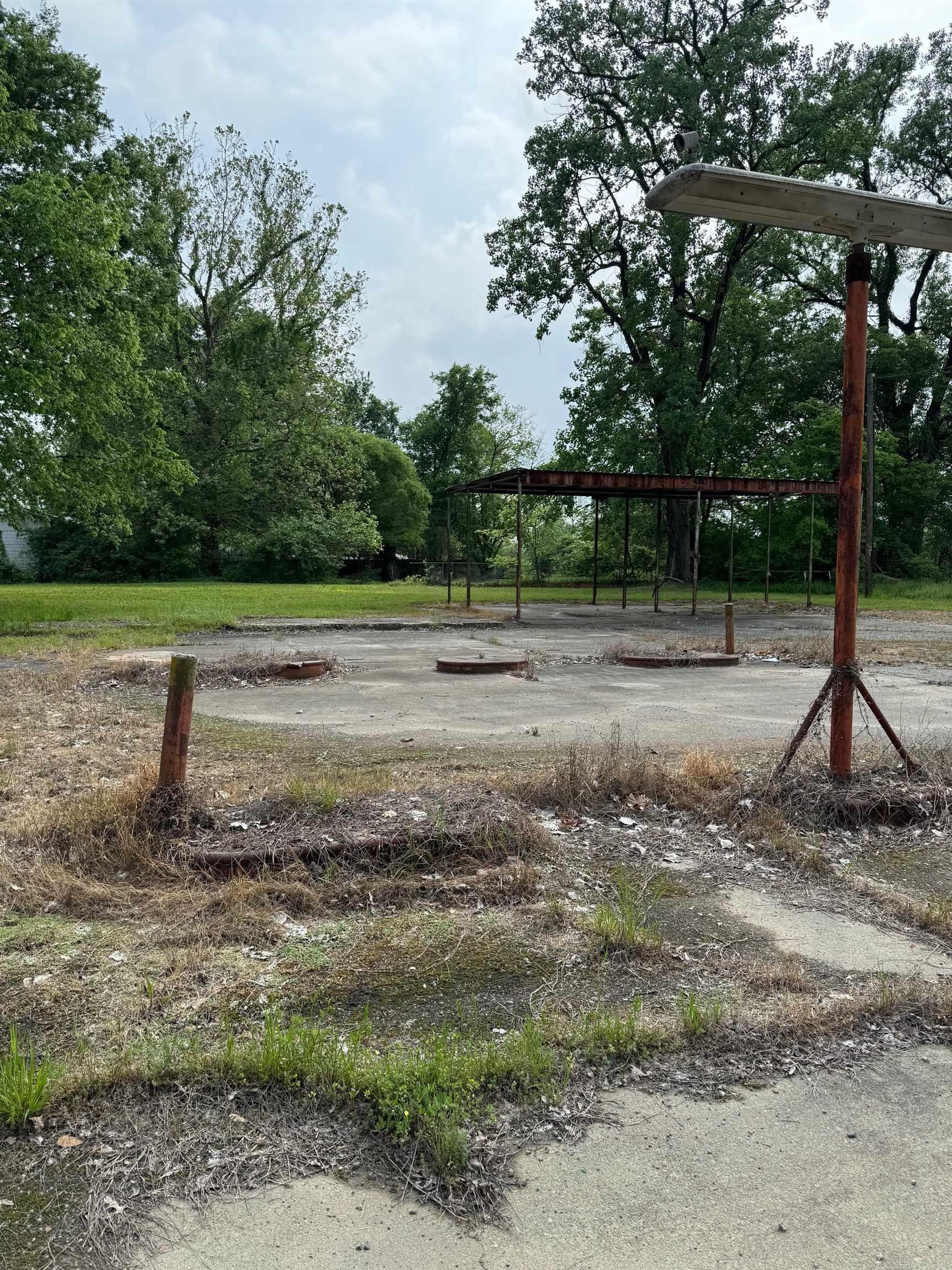 S-L-G - Commercial Sale