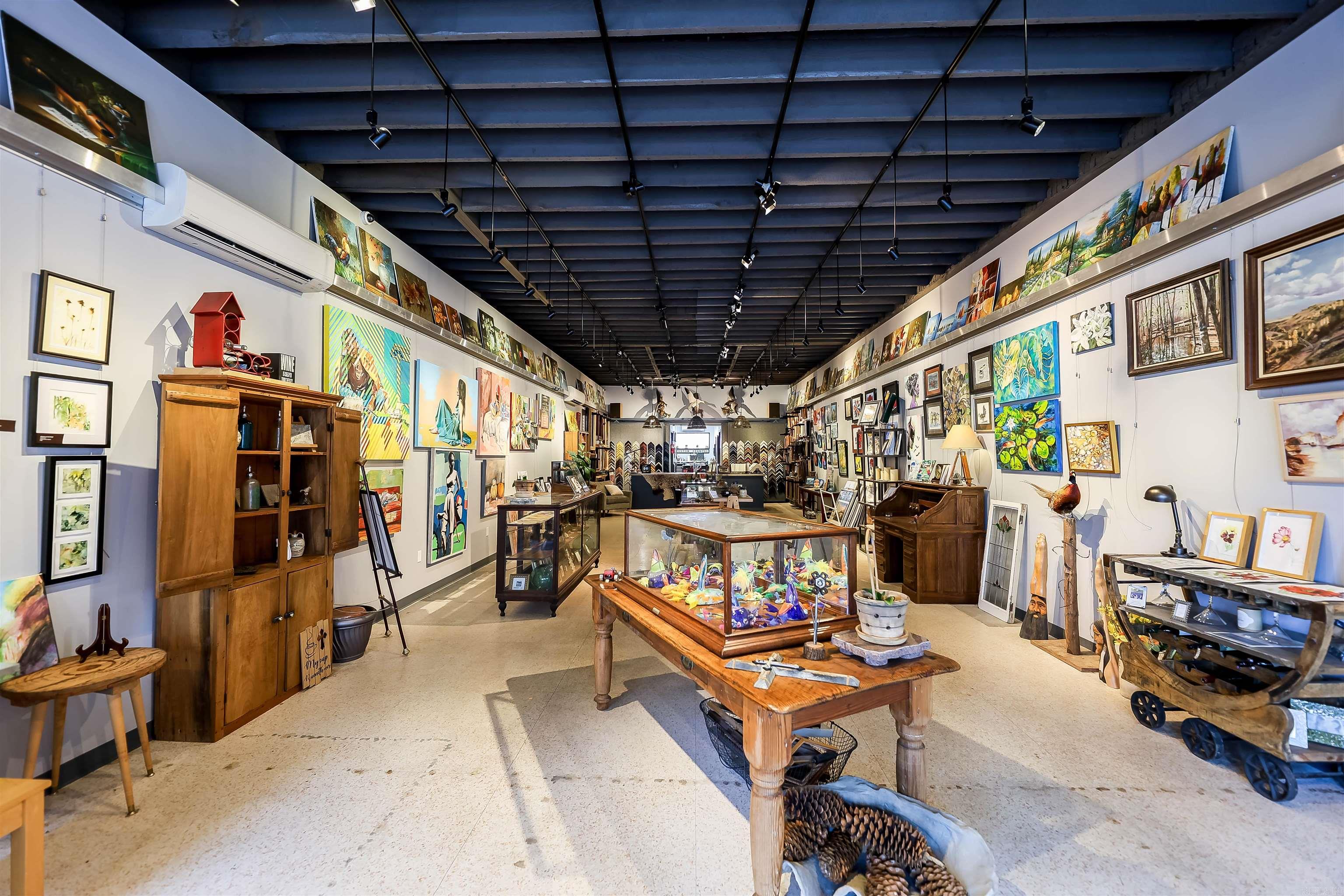 W L BRADLEY ADDN - Commercial Sale