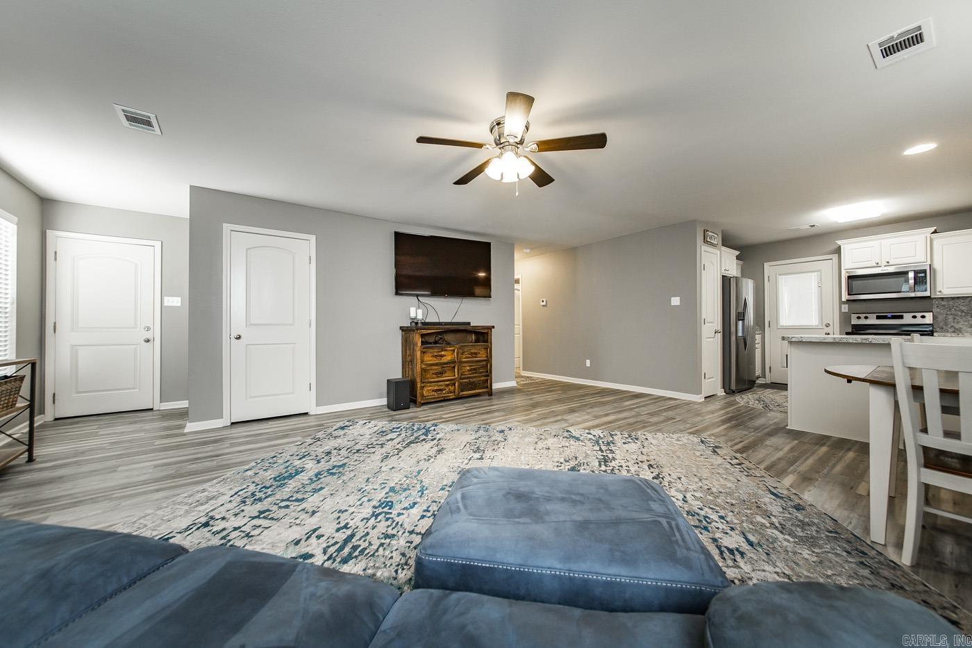 LAKE CHERRYWOOD - Residential