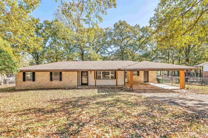 Completely updated!  This beautiful home sits on .69 of an acre.  There is a large great room which opens to the dining area.  The kitchen is well appointed with lots of cabinetry, gas range, wall oven and tons of counter space.  There is also new paint throughout, light fixtures, HVAC 2018 and vinyl plank flooring.  The screened-in back porch is just what the doctor ordered for rest and relaxation.  The backyard feels like country living but it's just minutes to shopping and restaurants.  Don't let this one get away.