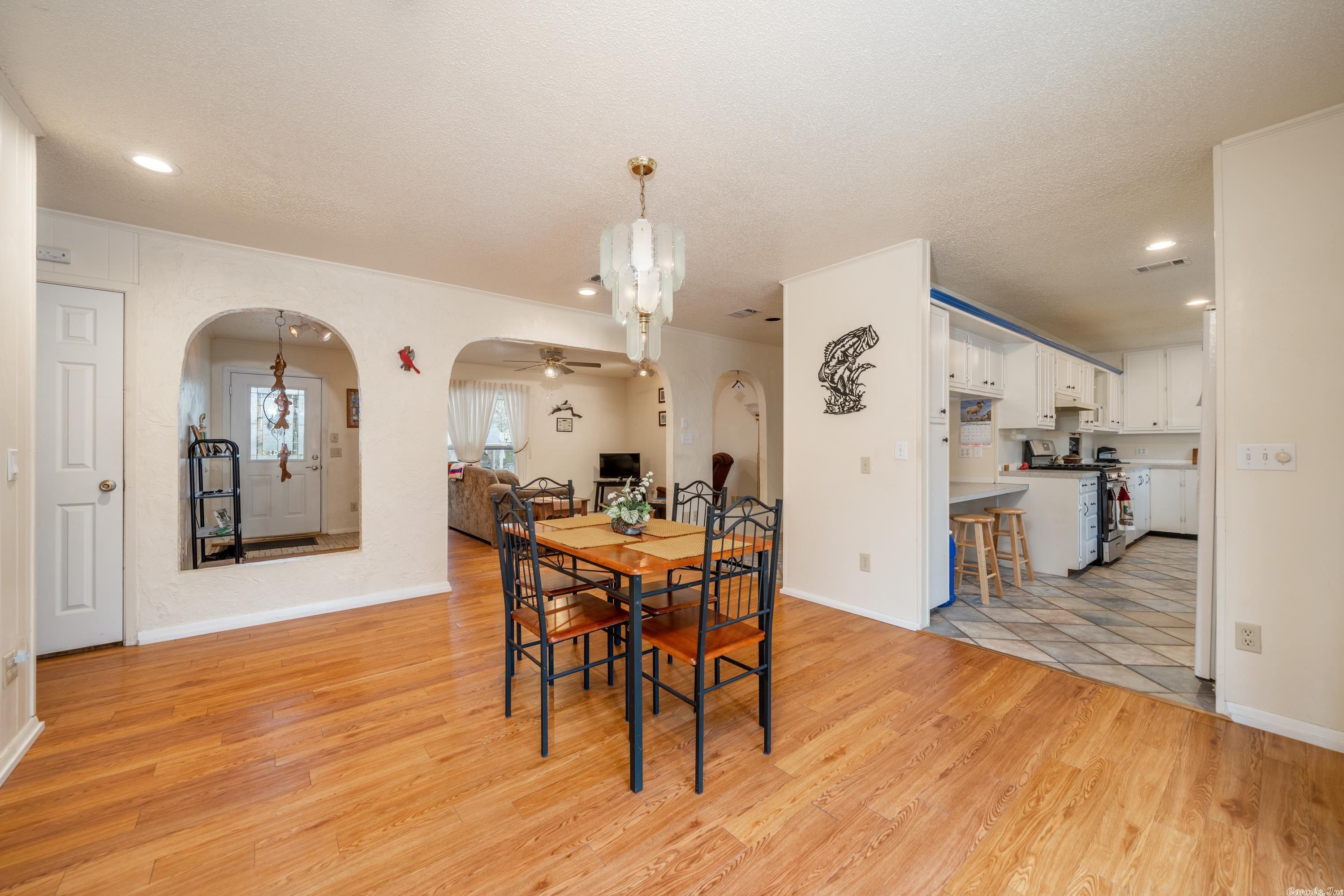 CRESTMONT - Residential