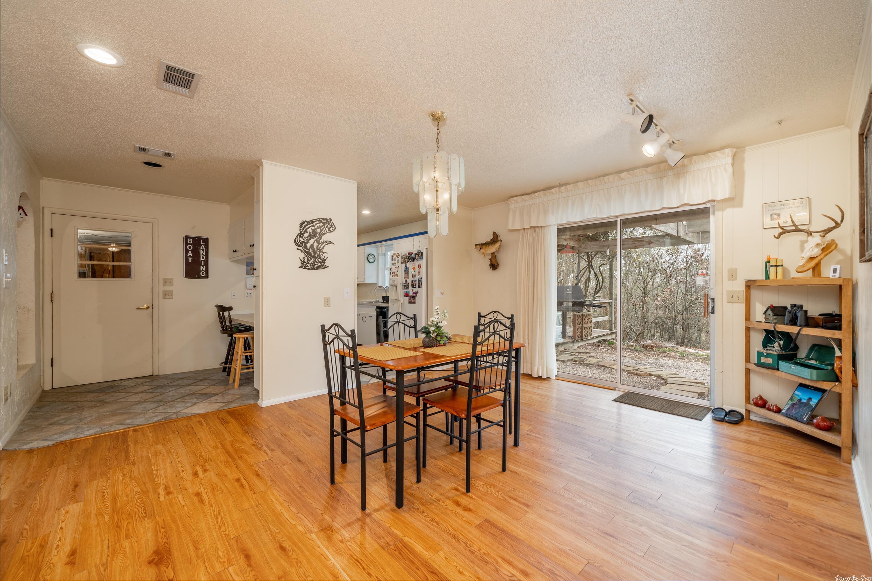 CRESTMONT - Residential