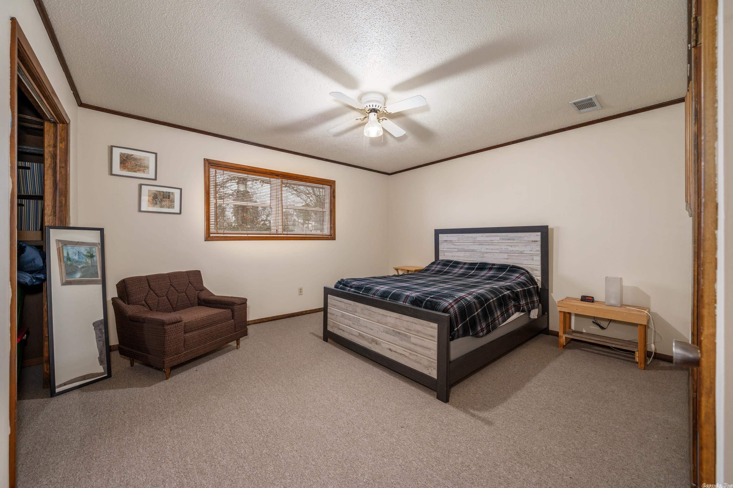 CRESTMONT - Residential