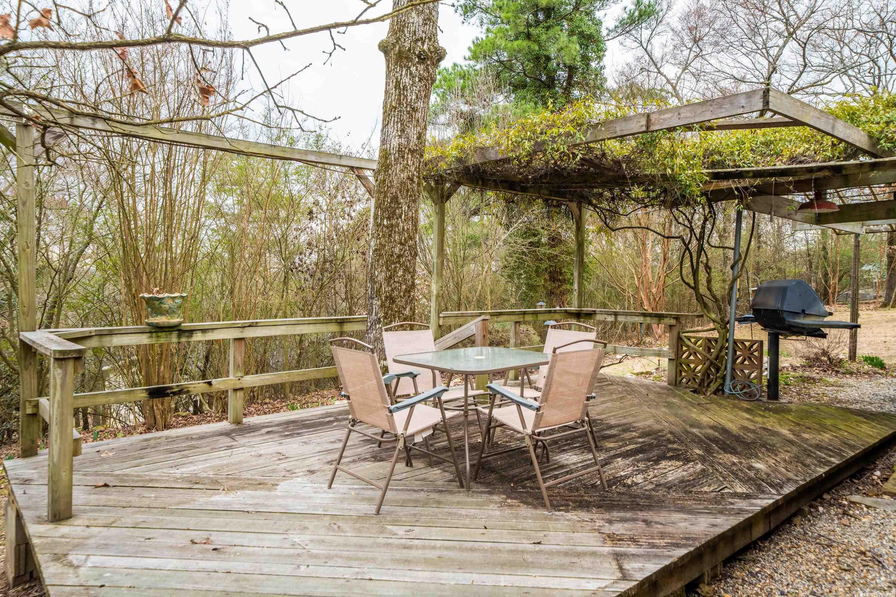 CRESTMONT - Residential