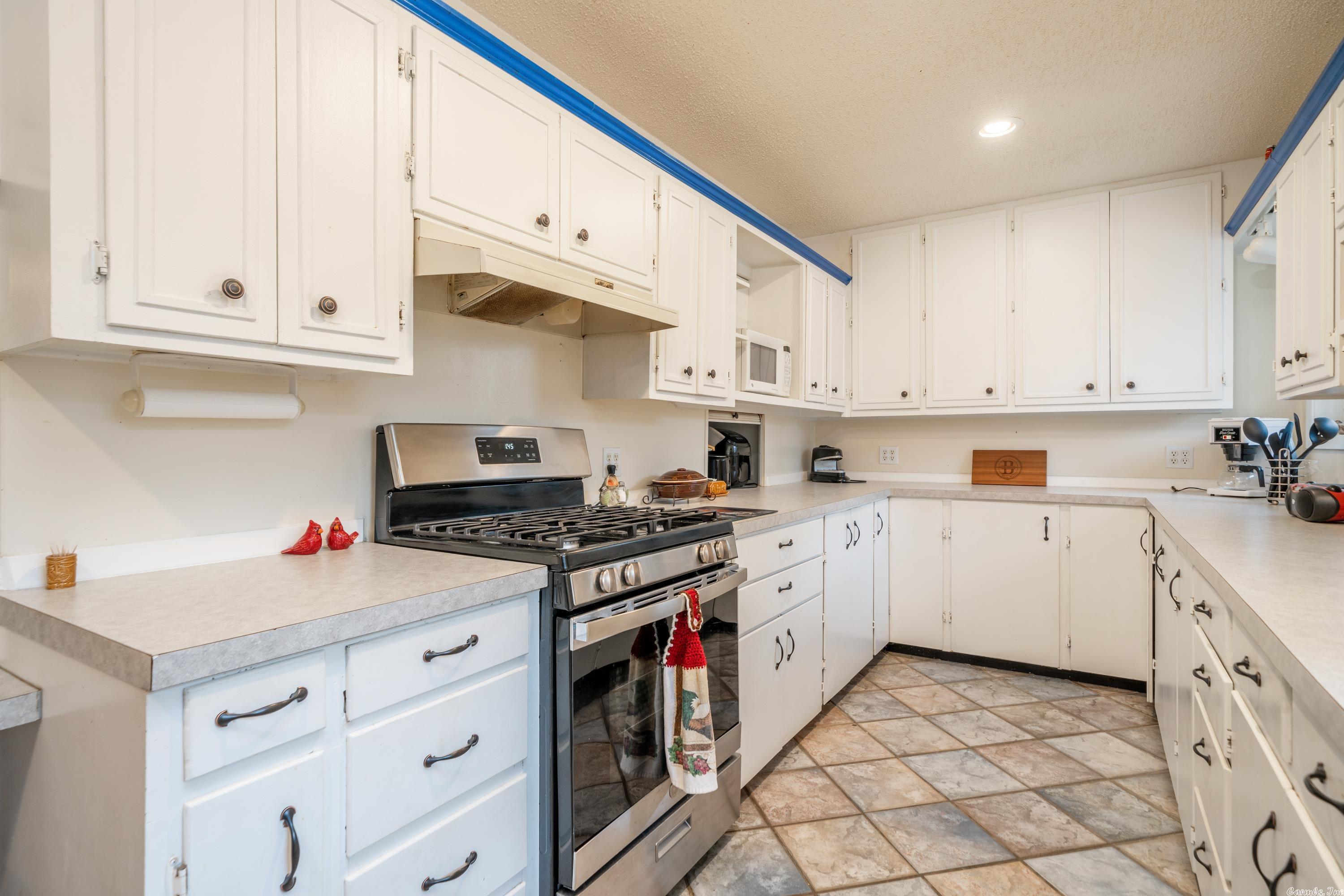 CRESTMONT - Residential