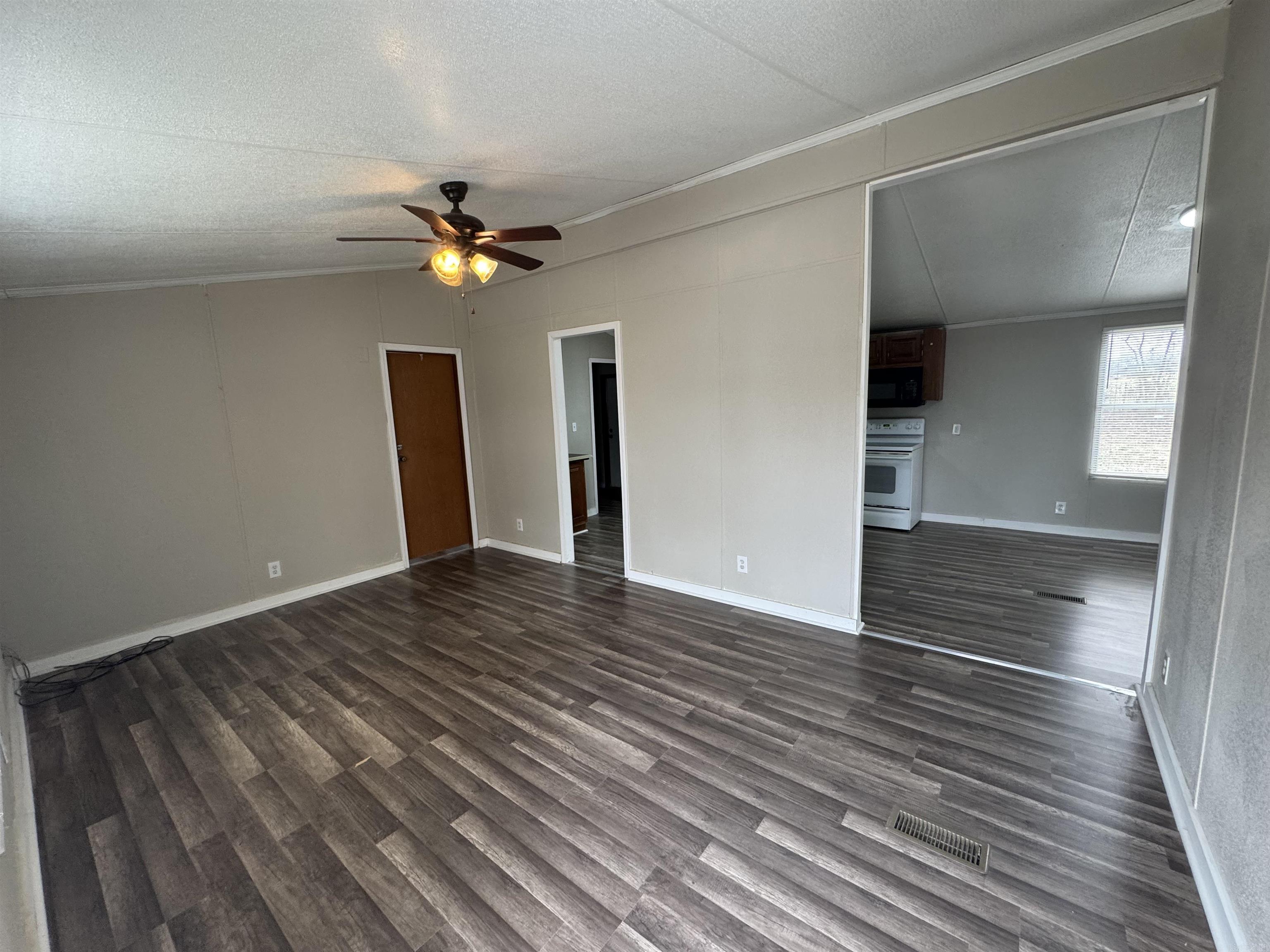 BLACK OAK - Residential