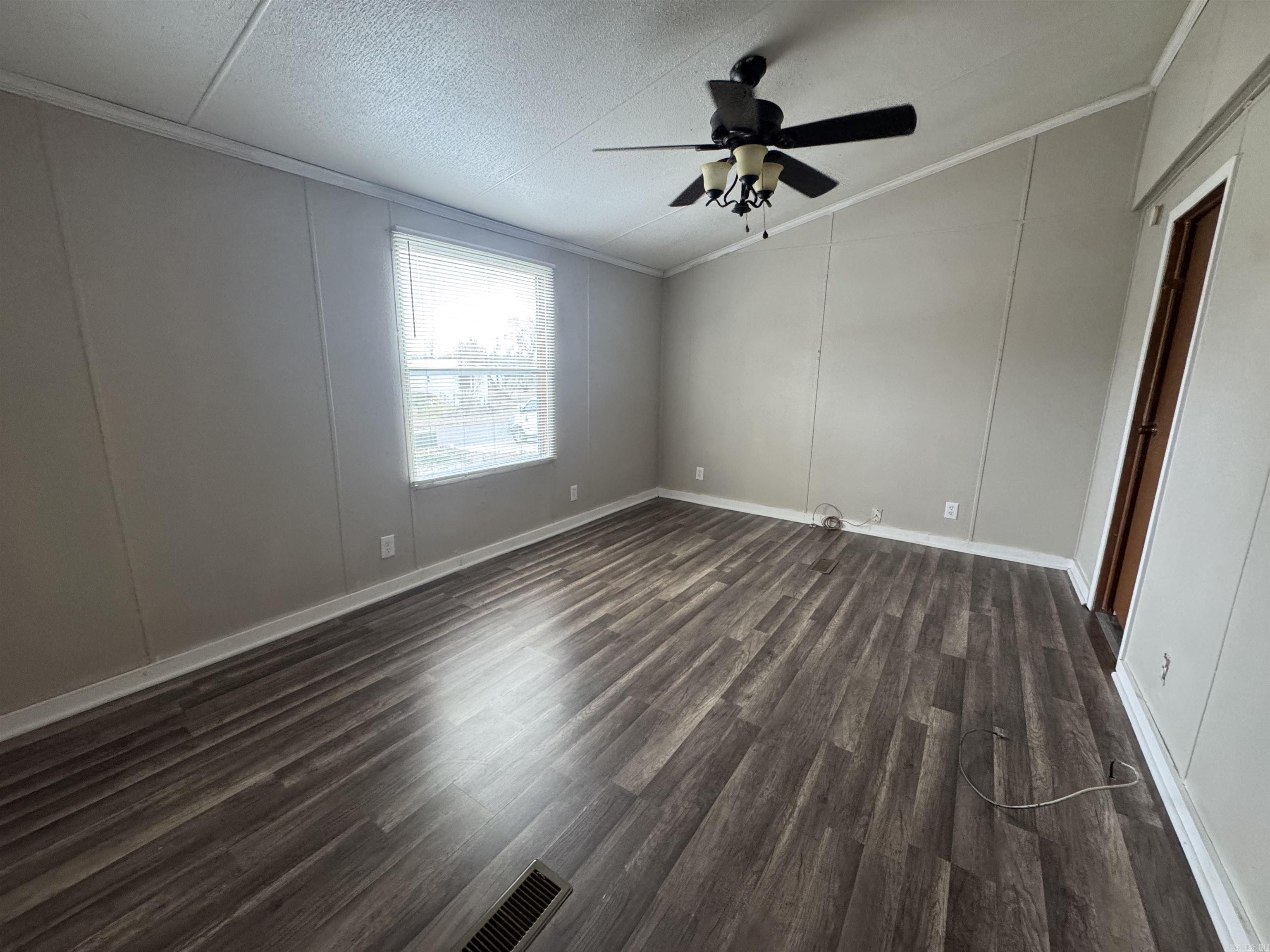 BLACK OAK - Residential