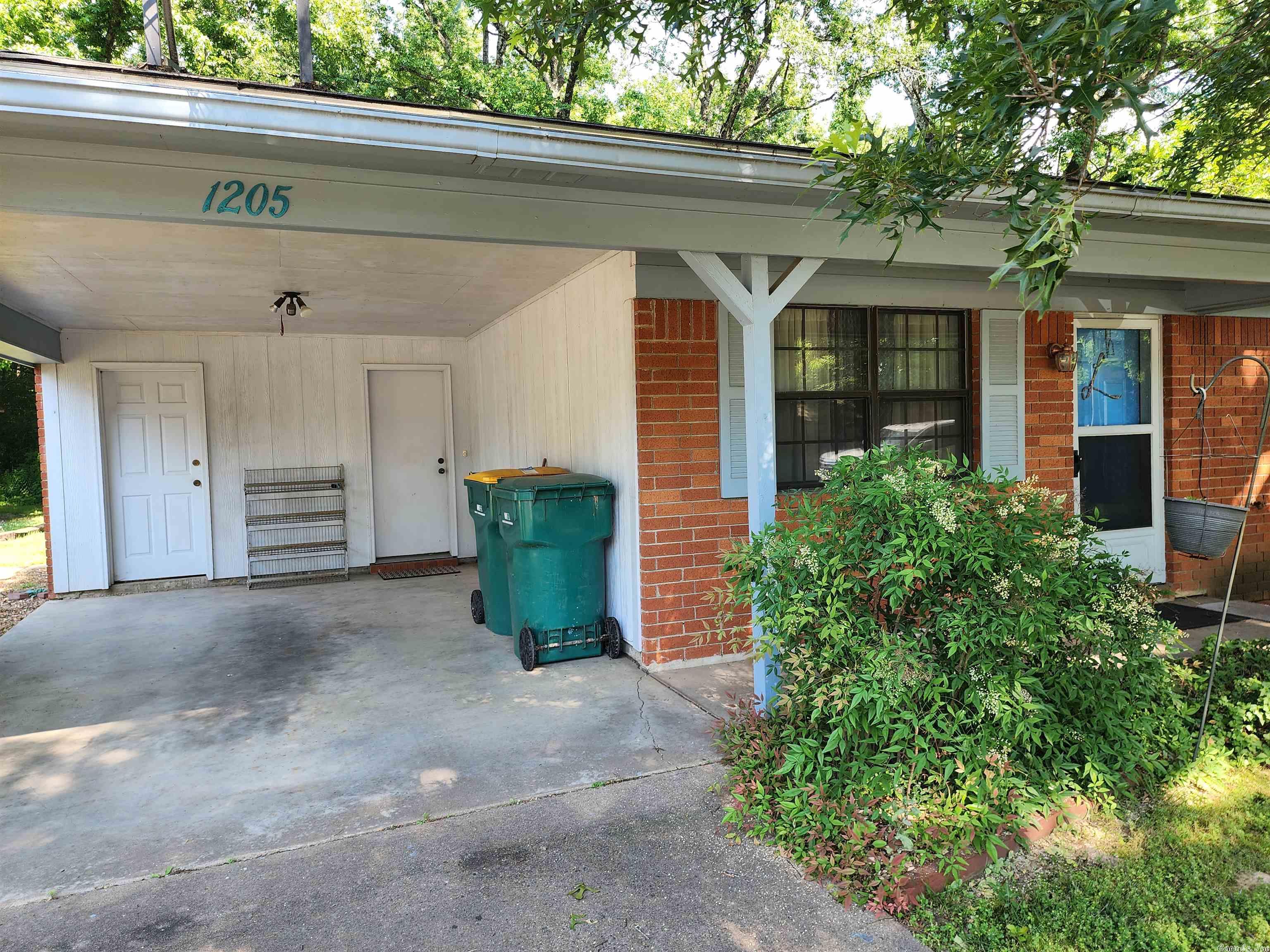 OAKDALE - Residential