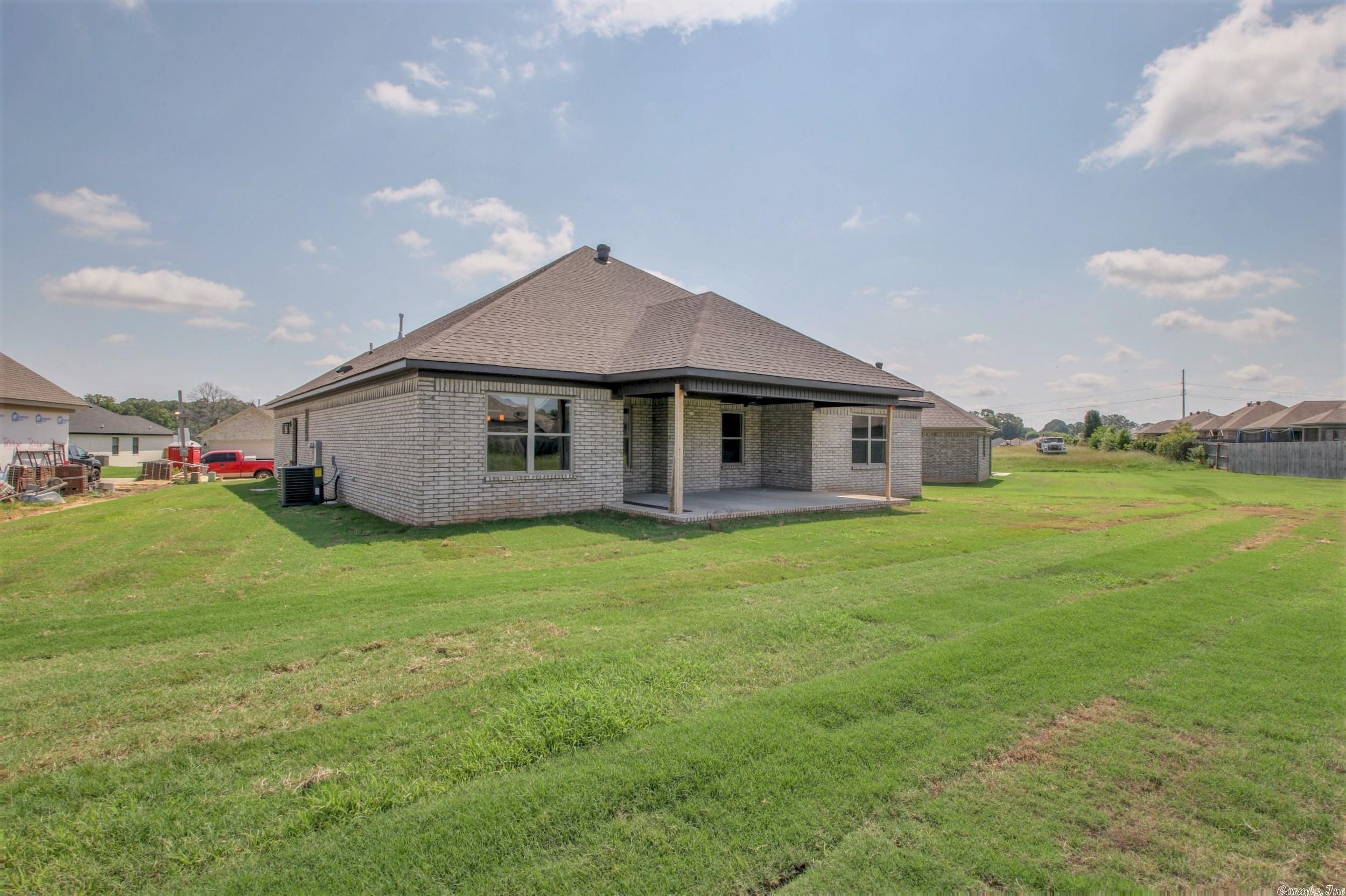 JAXON TERRACE - Residential