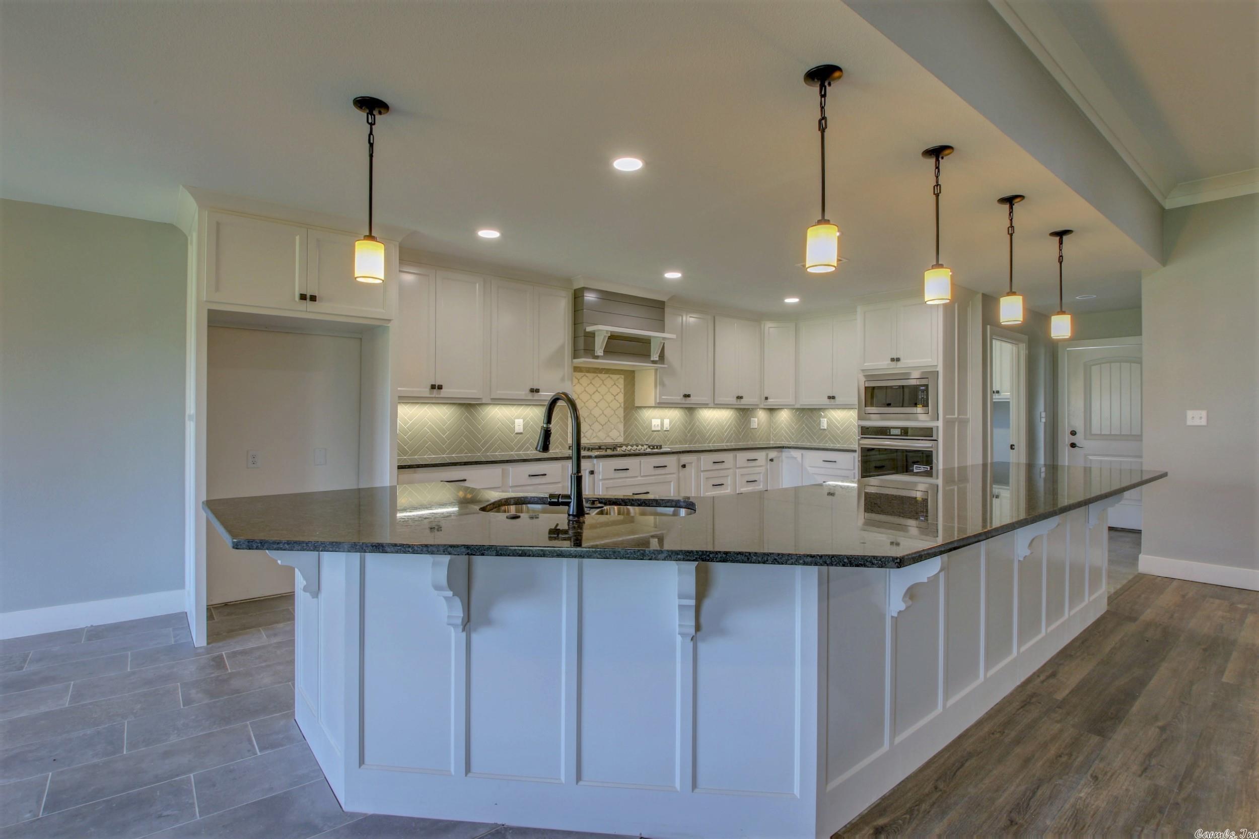 JAXON TERRACE - Residential