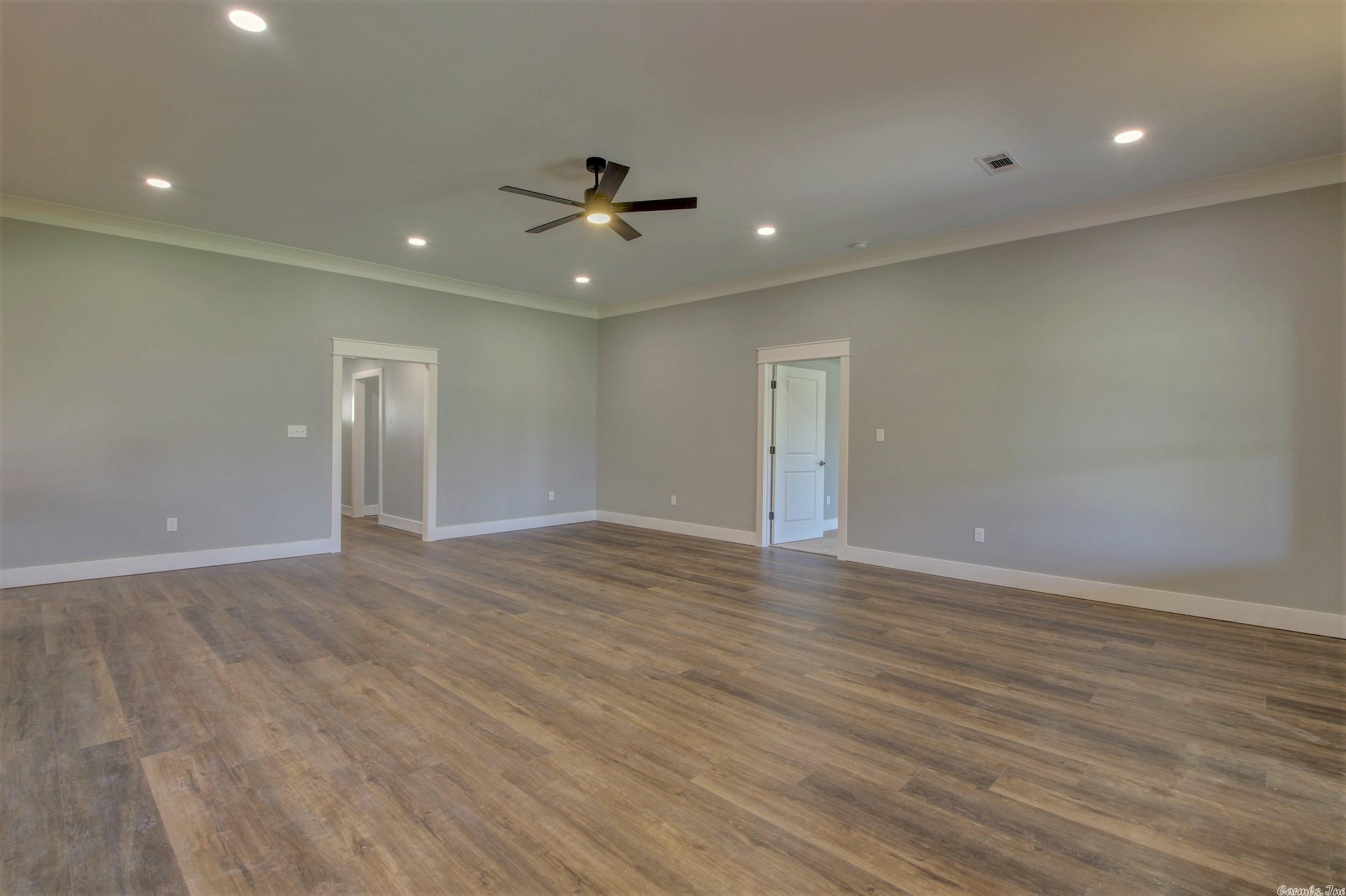 JAXON TERRACE - Residential