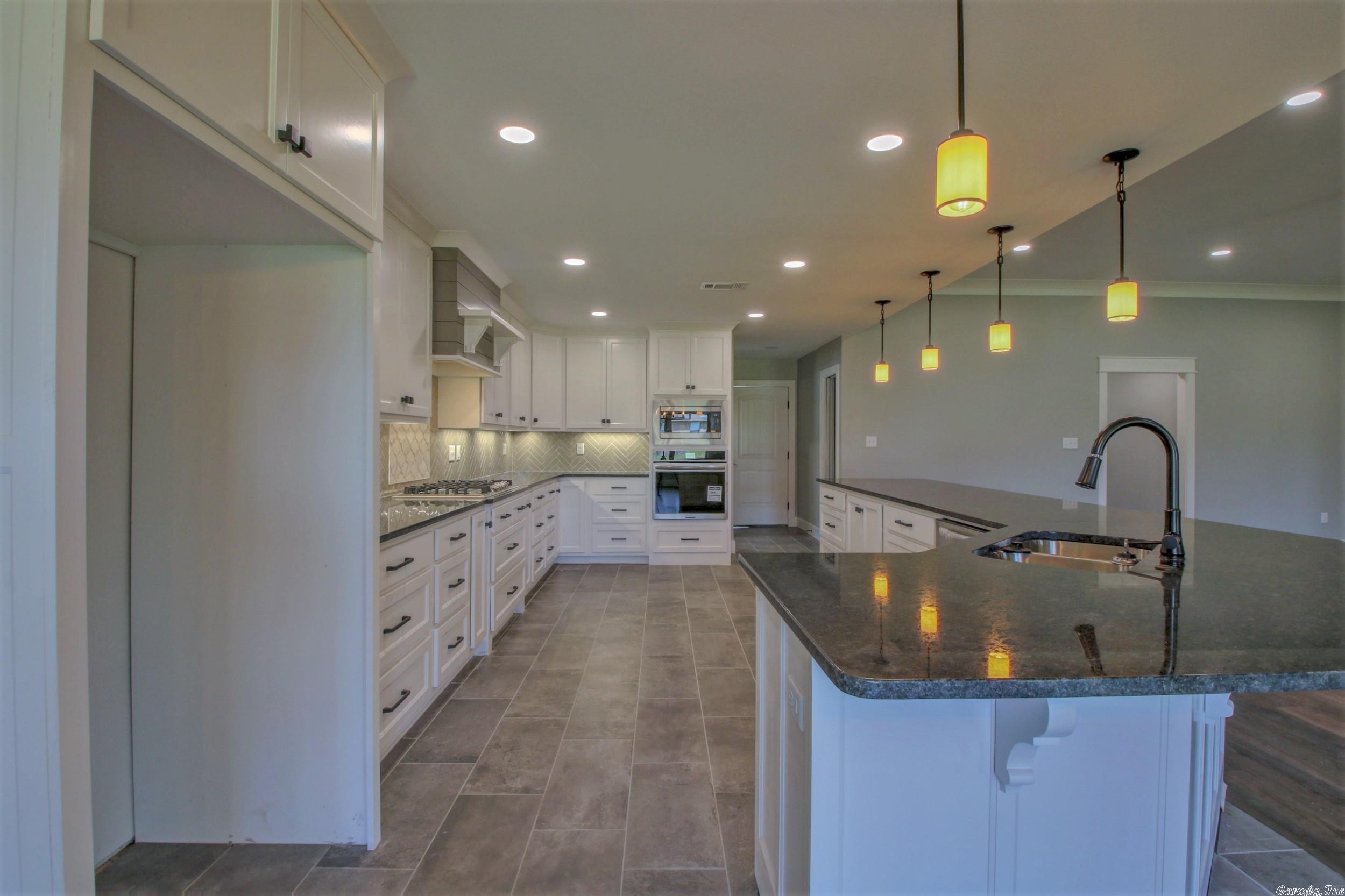 JAXON TERRACE - Residential