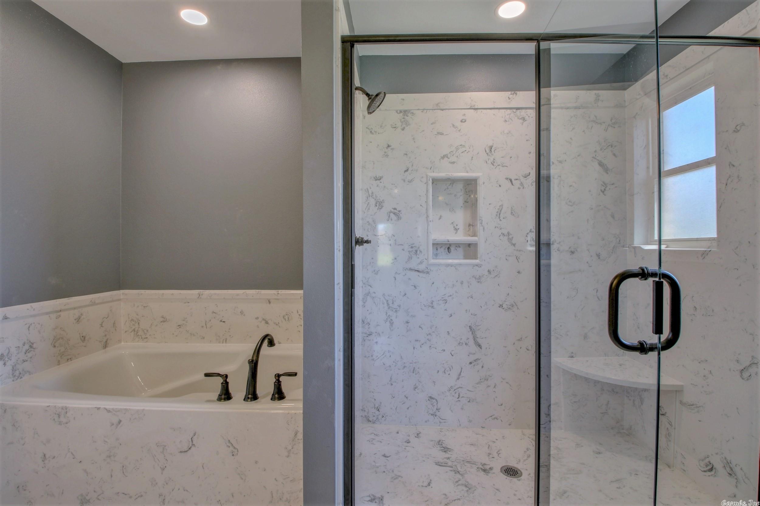 JAXON TERRACE - Residential