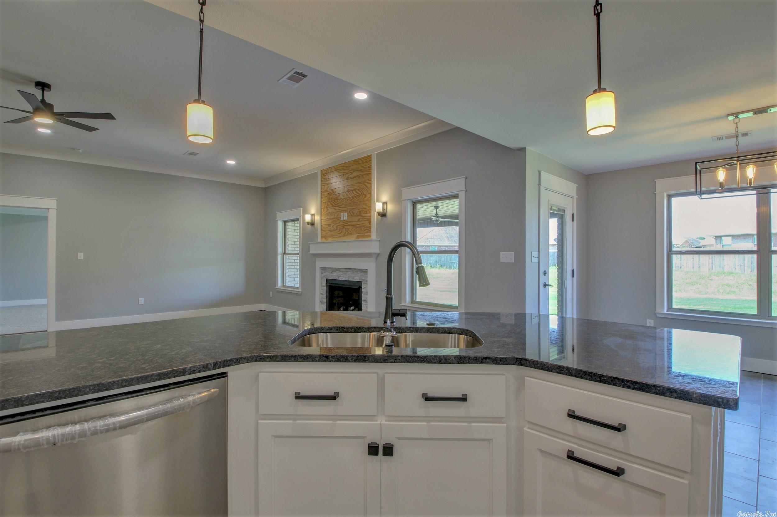 JAXON TERRACE - Residential