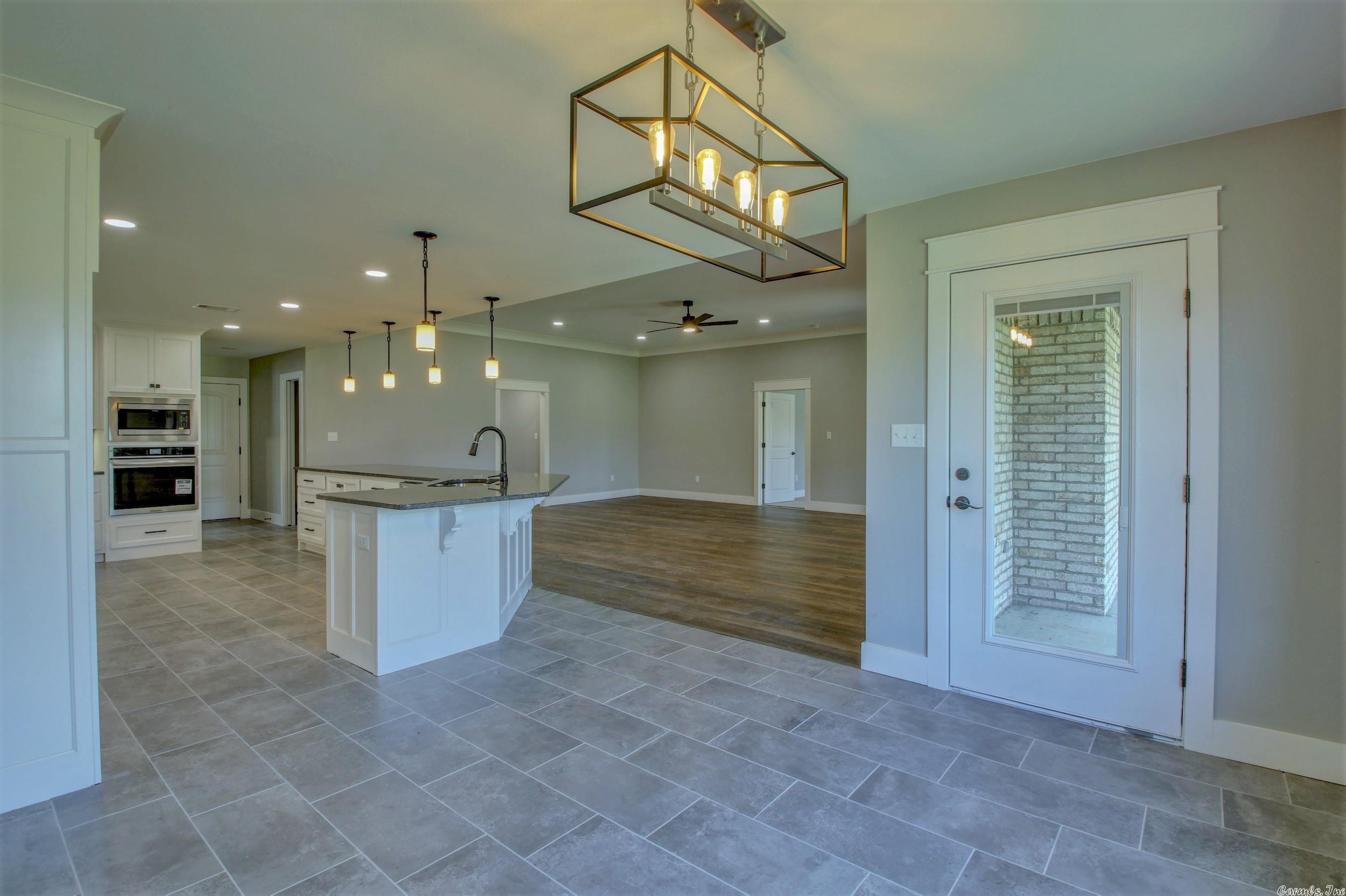 JAXON TERRACE - Residential