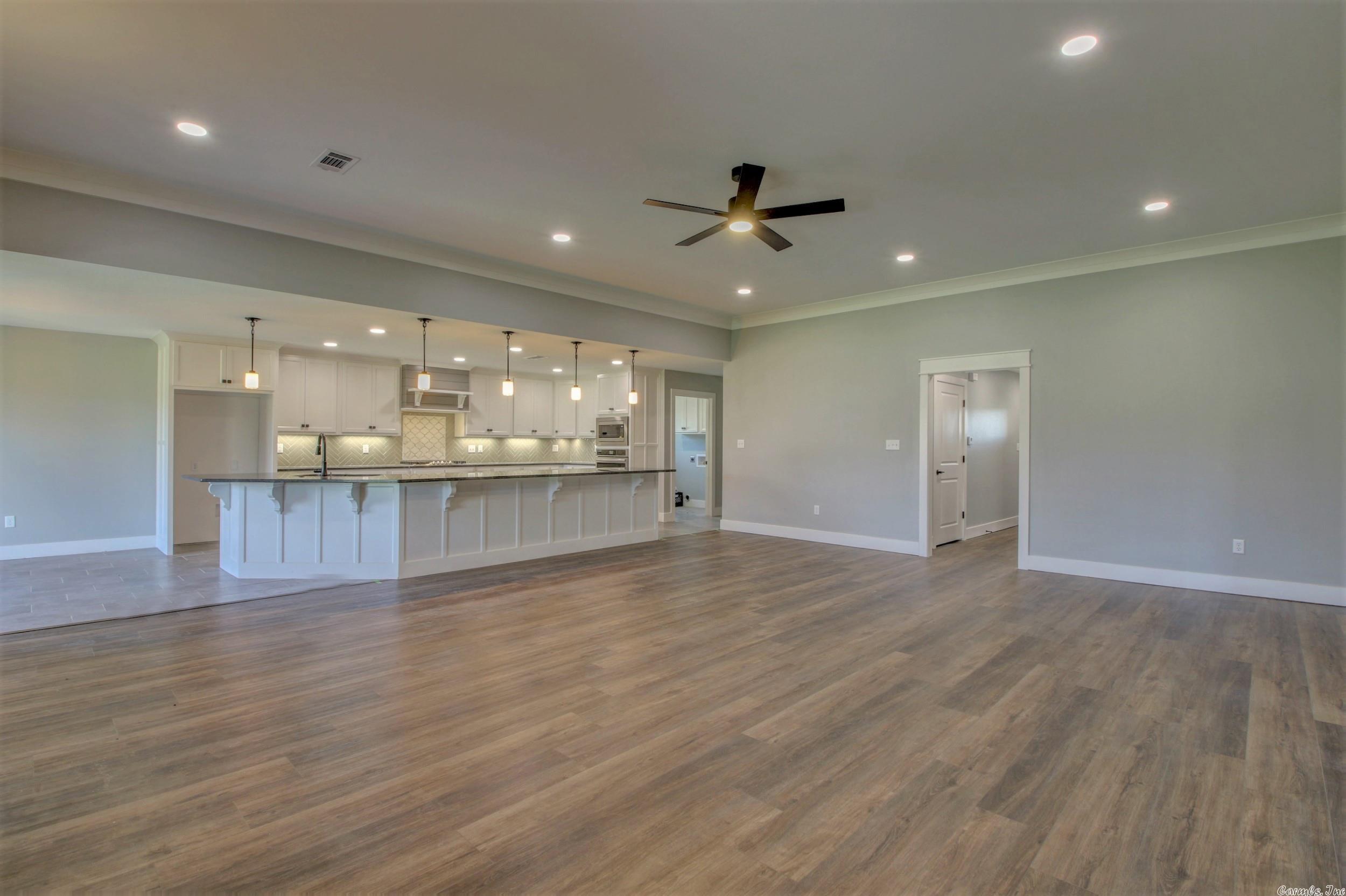 JAXON TERRACE - Residential