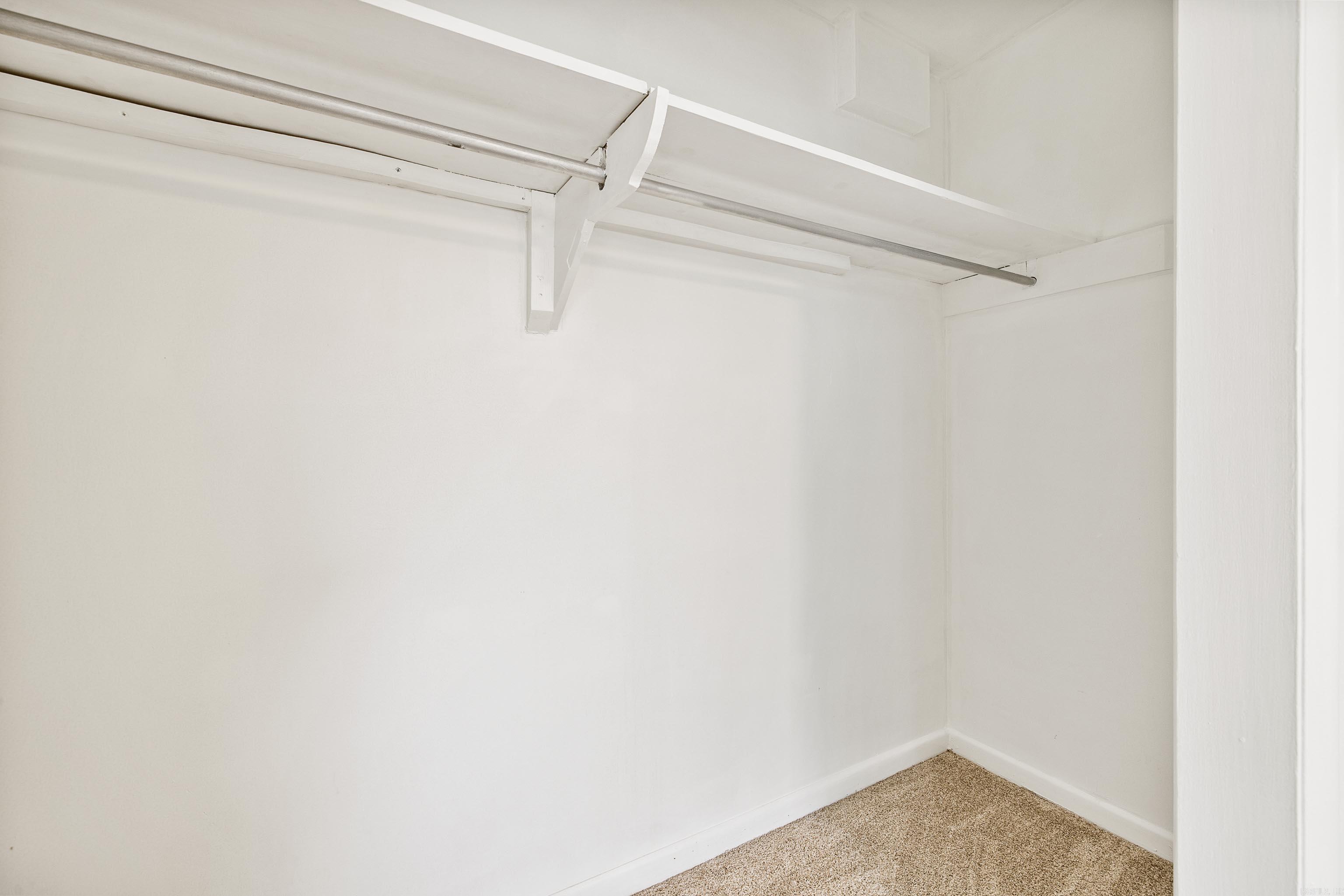 JAMESON - Residential