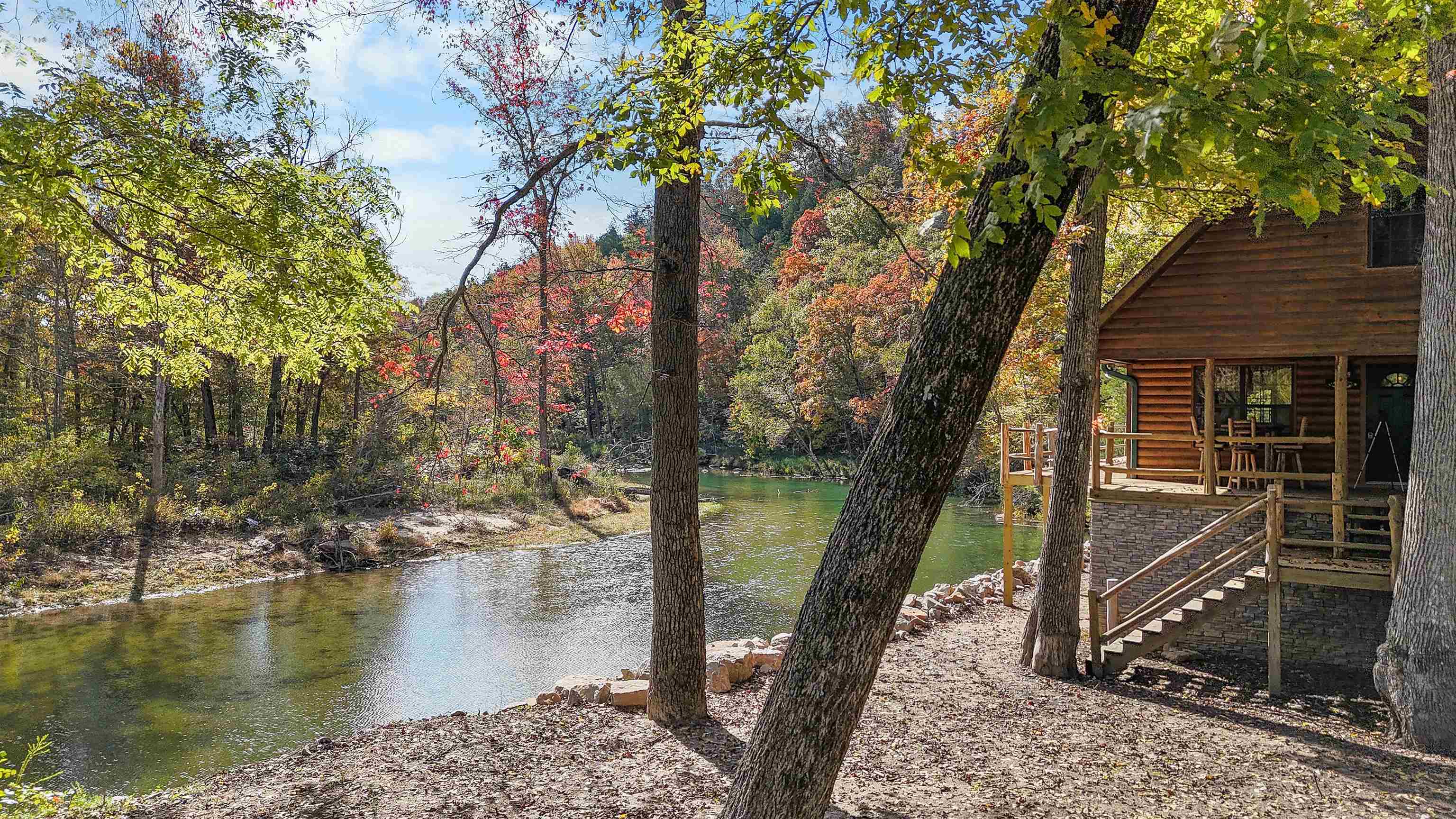 BLUE HOLE BOTTOMS - Residential