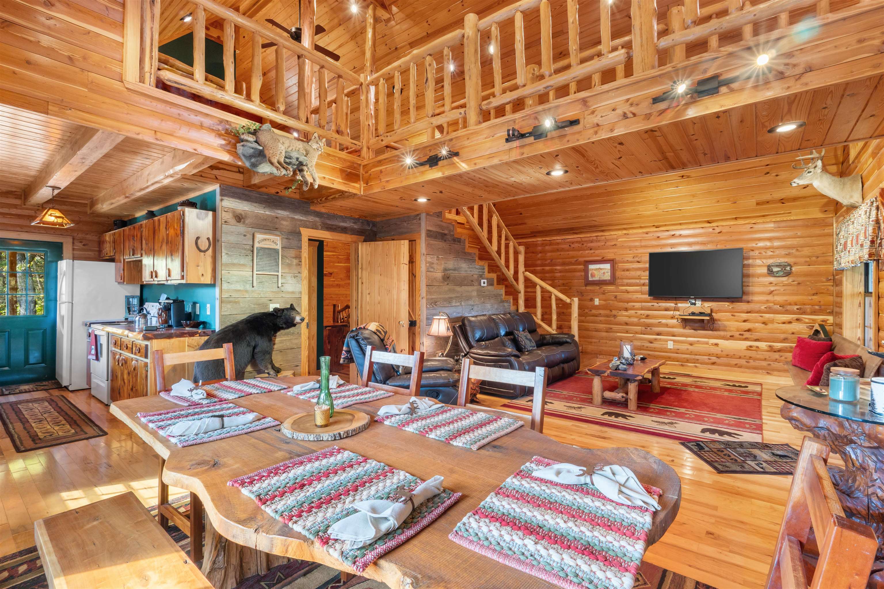 BLUE HOLE BOTTOMS - Residential