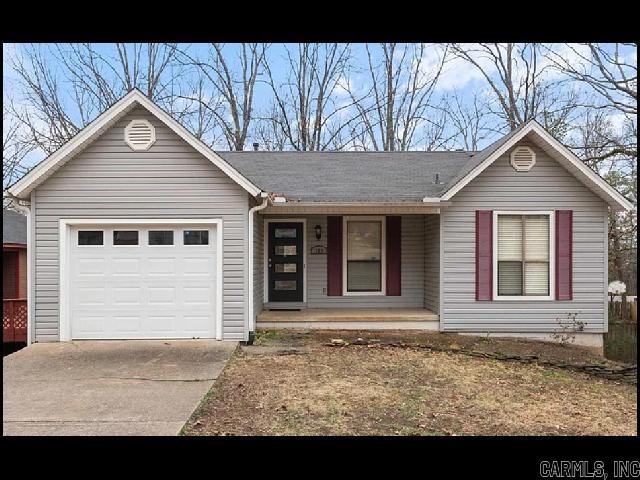 *MAUMELLE* BEAUTIFUL HOME IN ROLLING OAKS SUBDIVISION! This Three Bedroom Two Bathroom Home Features Over 1,300 Square Feet! Stove And Refrigerator Included In Kitchen! Washer/Dryer Combo Provided! Quartz Countertops In Kitchen And Both Bathrooms! Fireplace In Living Room! Large Deck In Back! Large Fenced In Backyard! PET FRIENDLY! AVAILABLE LATE JUNE 2025!!!