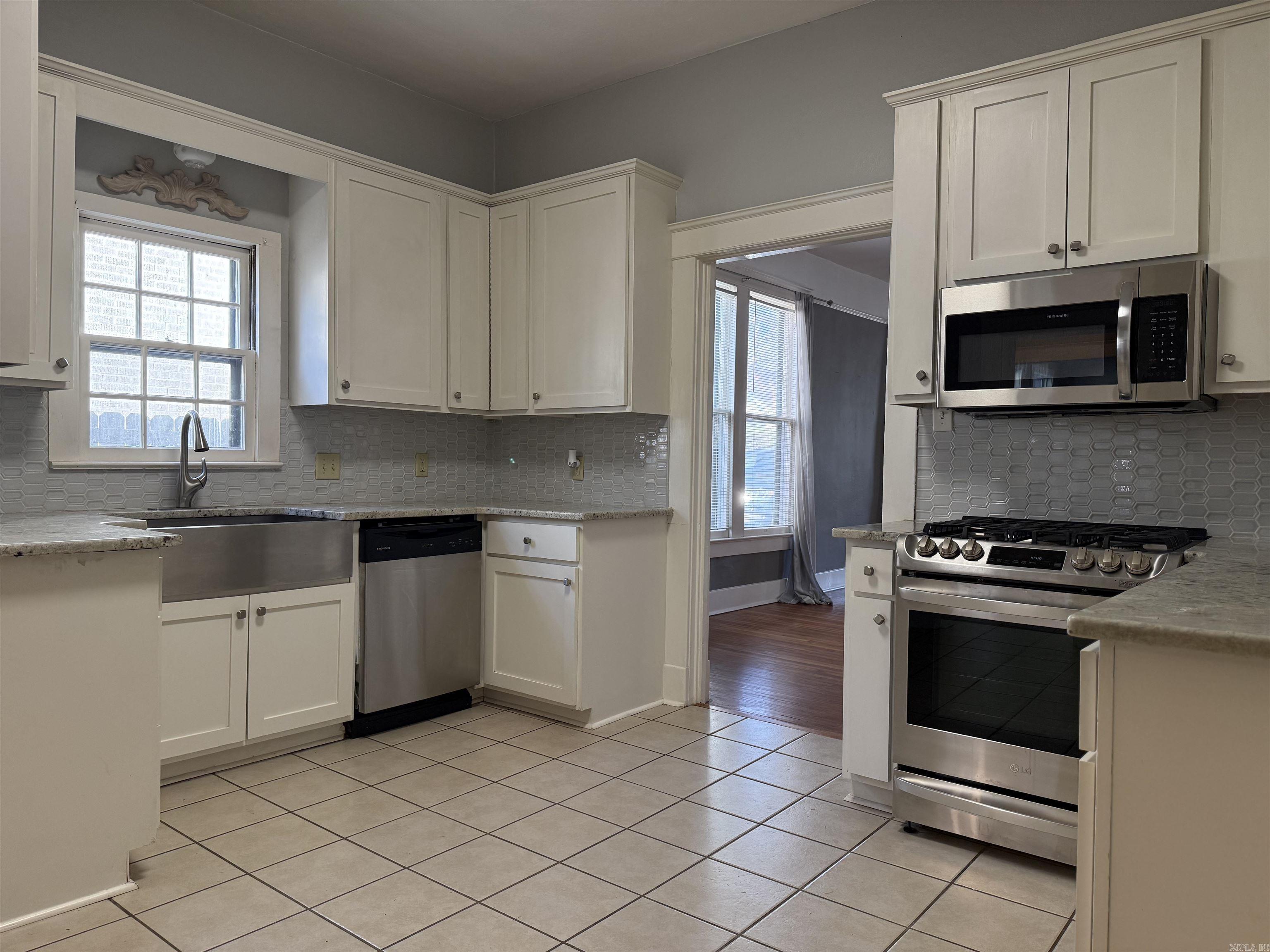 HOLLENBERG - Residential