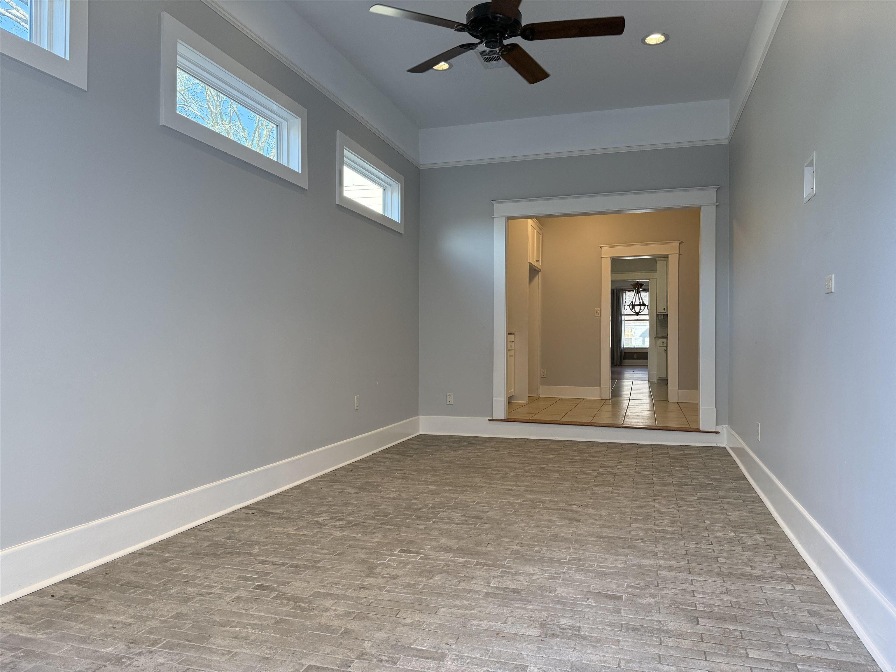 HOLLENBERG - Residential