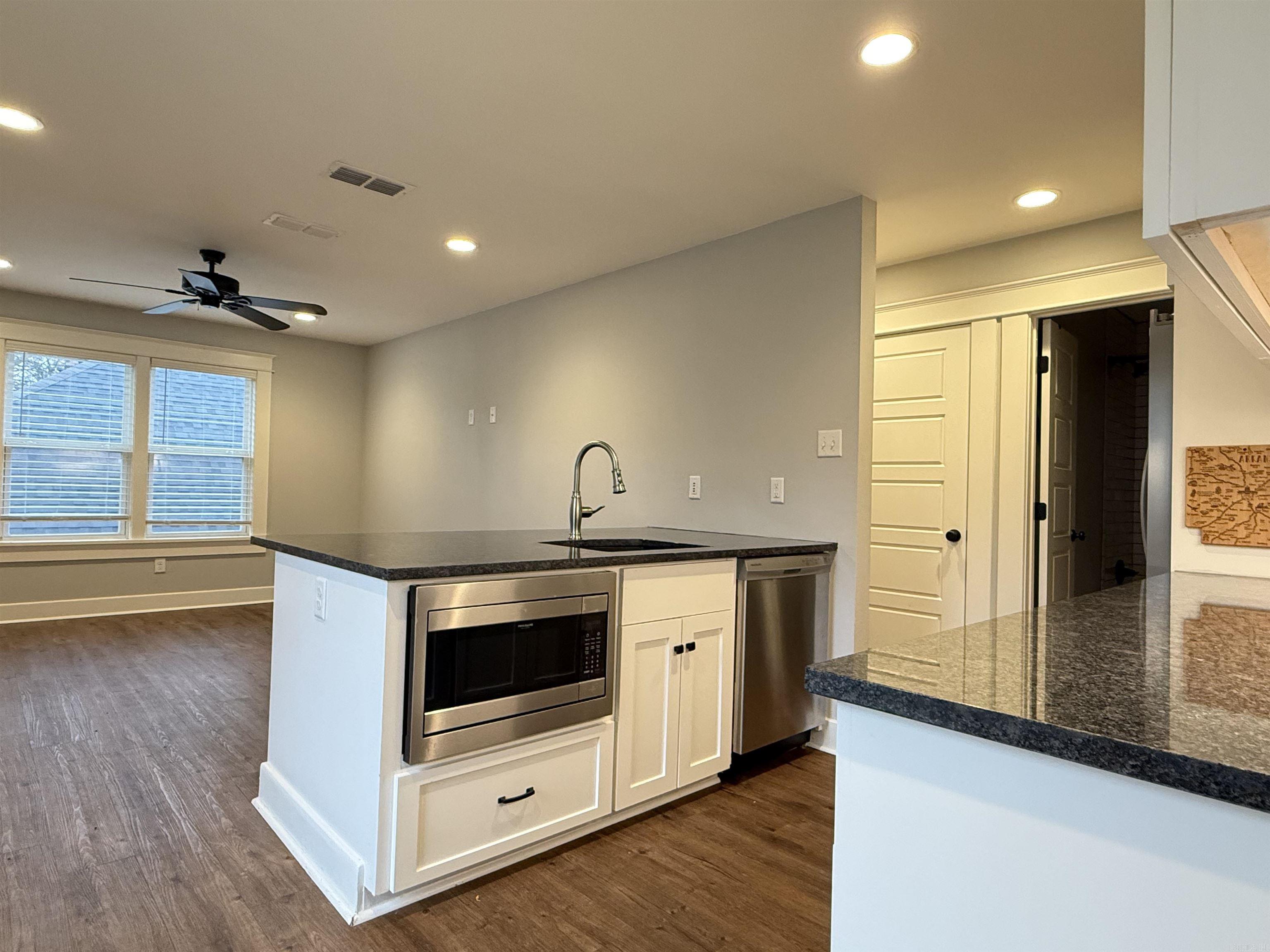 HOLLENBERG - Residential