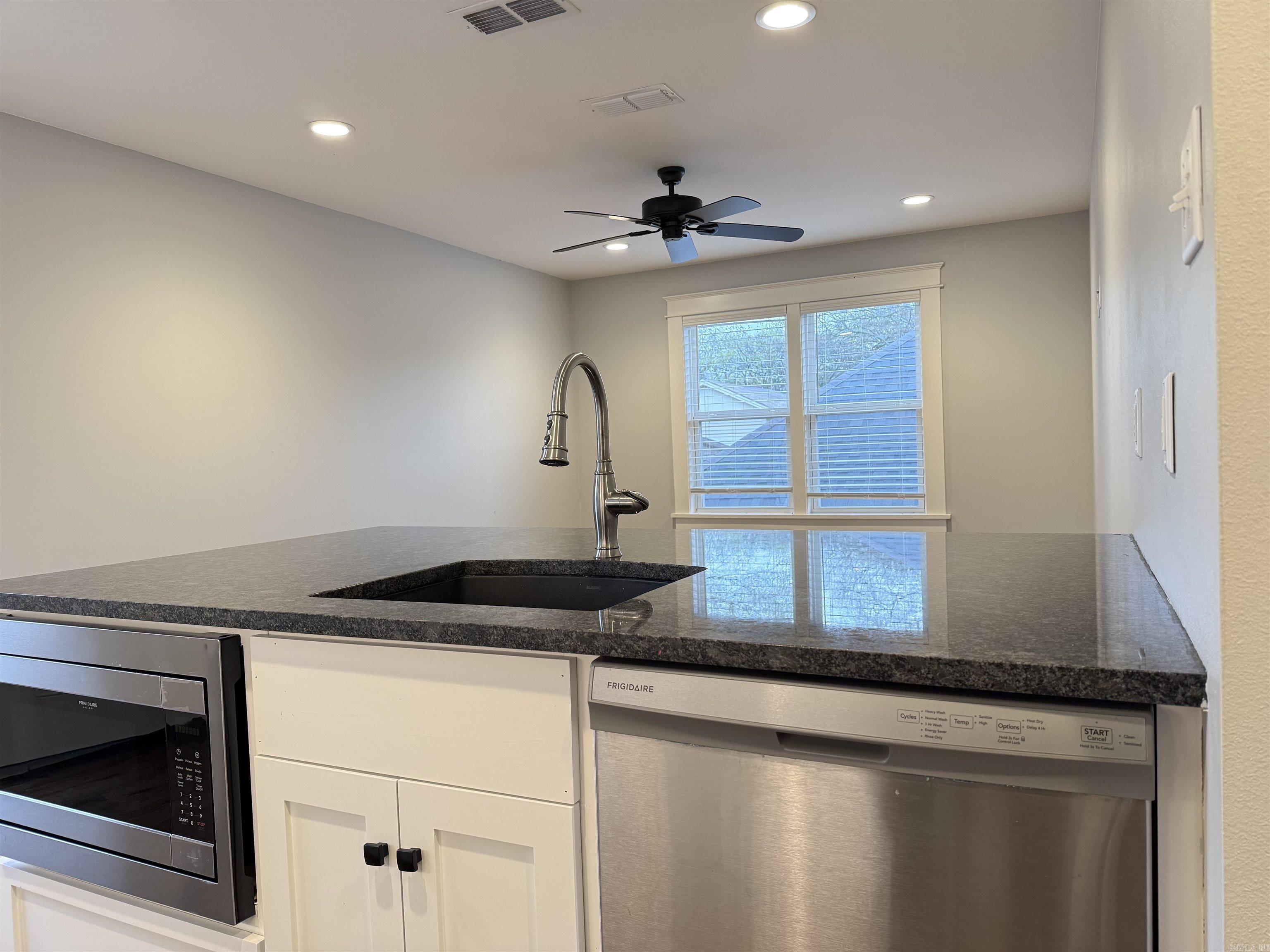 HOLLENBERG - Residential