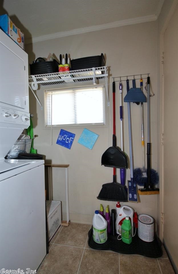 MACE PLACE ESTATES ADDITION - Residential