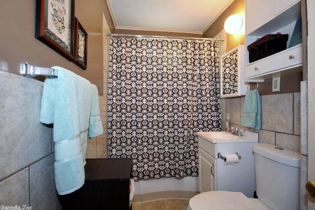 MACE PLACE ESTATES ADDITION - Residential