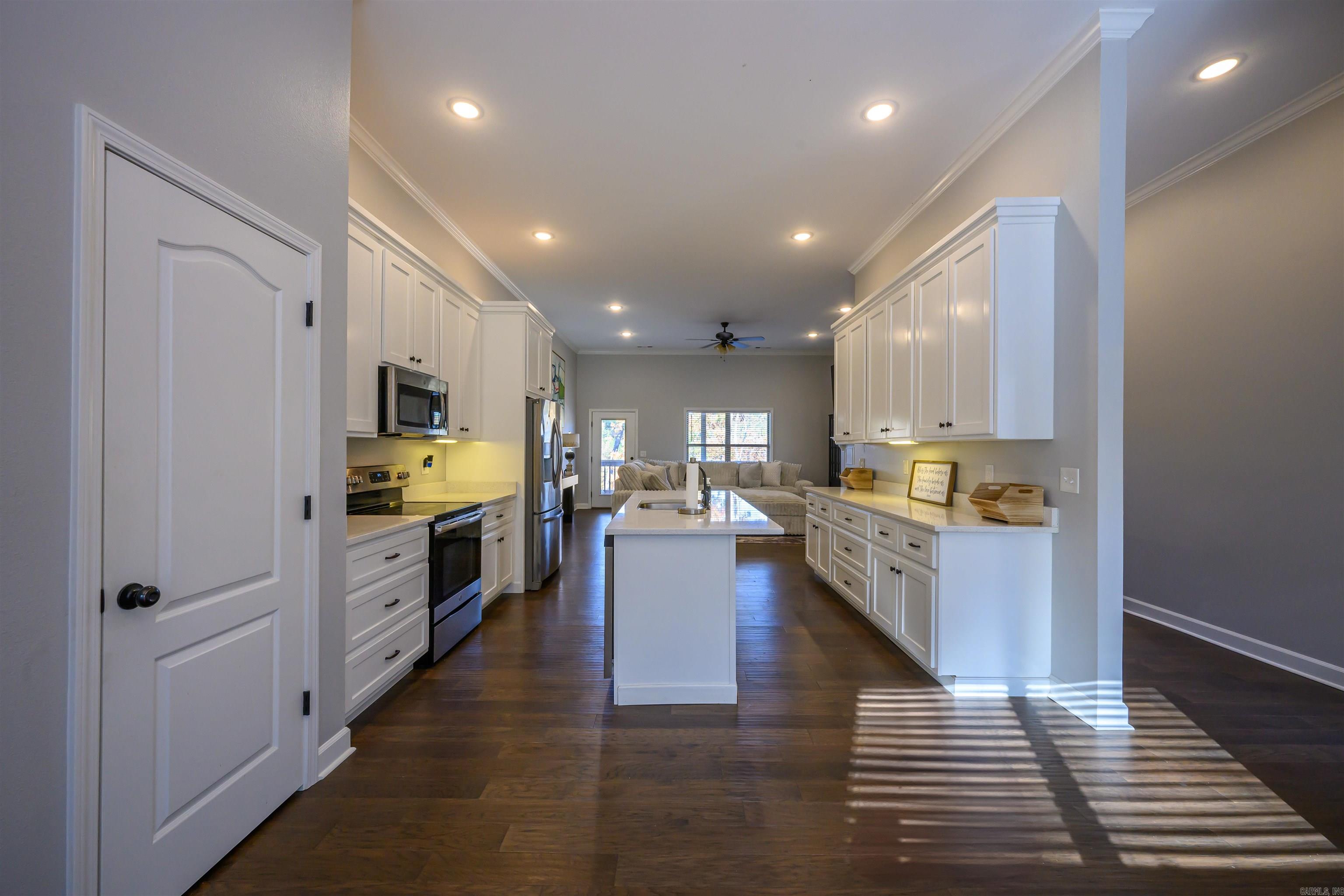 RIVERWOODS ESTATES PHASE ONE - Residential