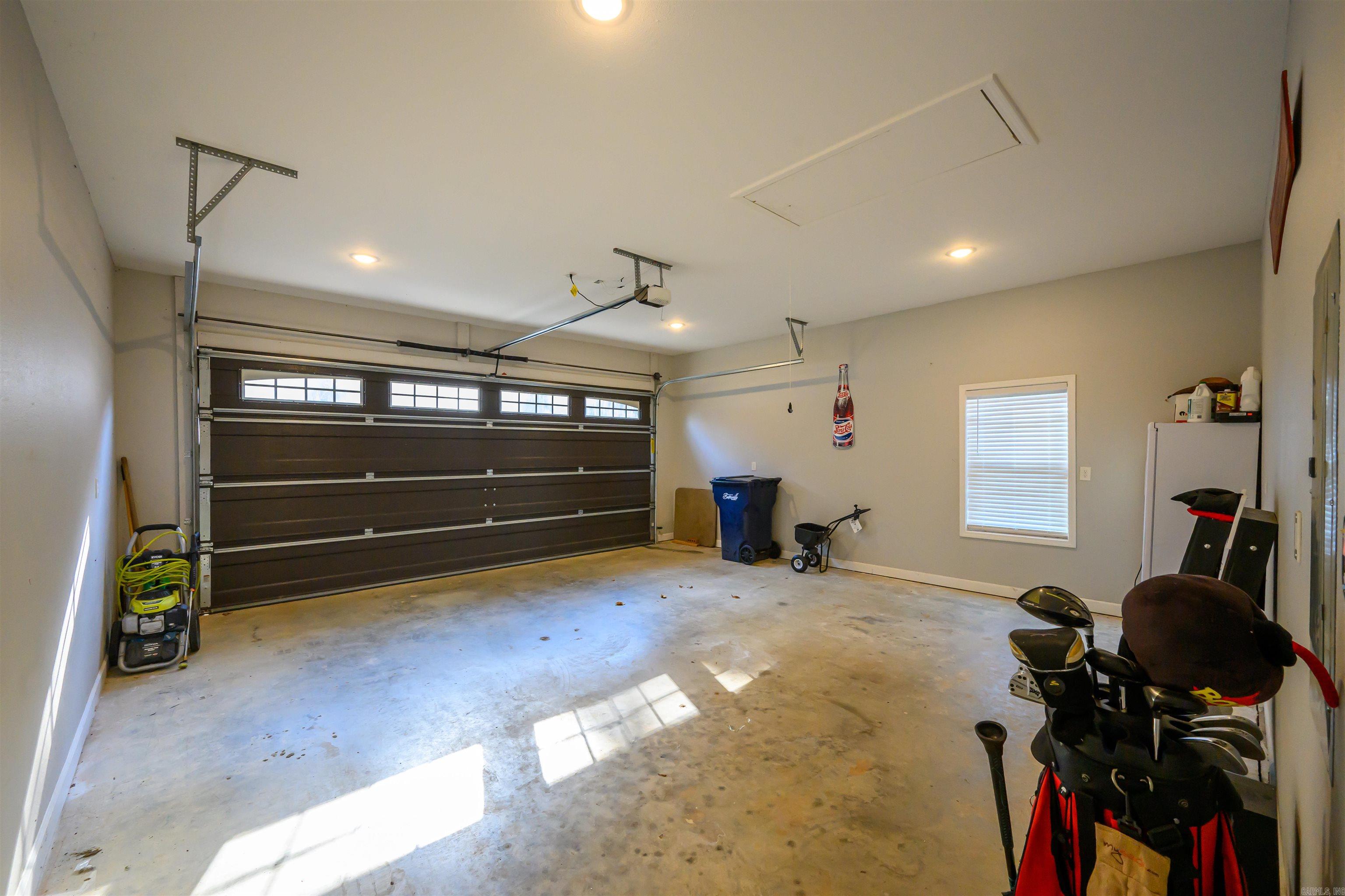 RIVERWOODS ESTATES PHASE ONE - Residential