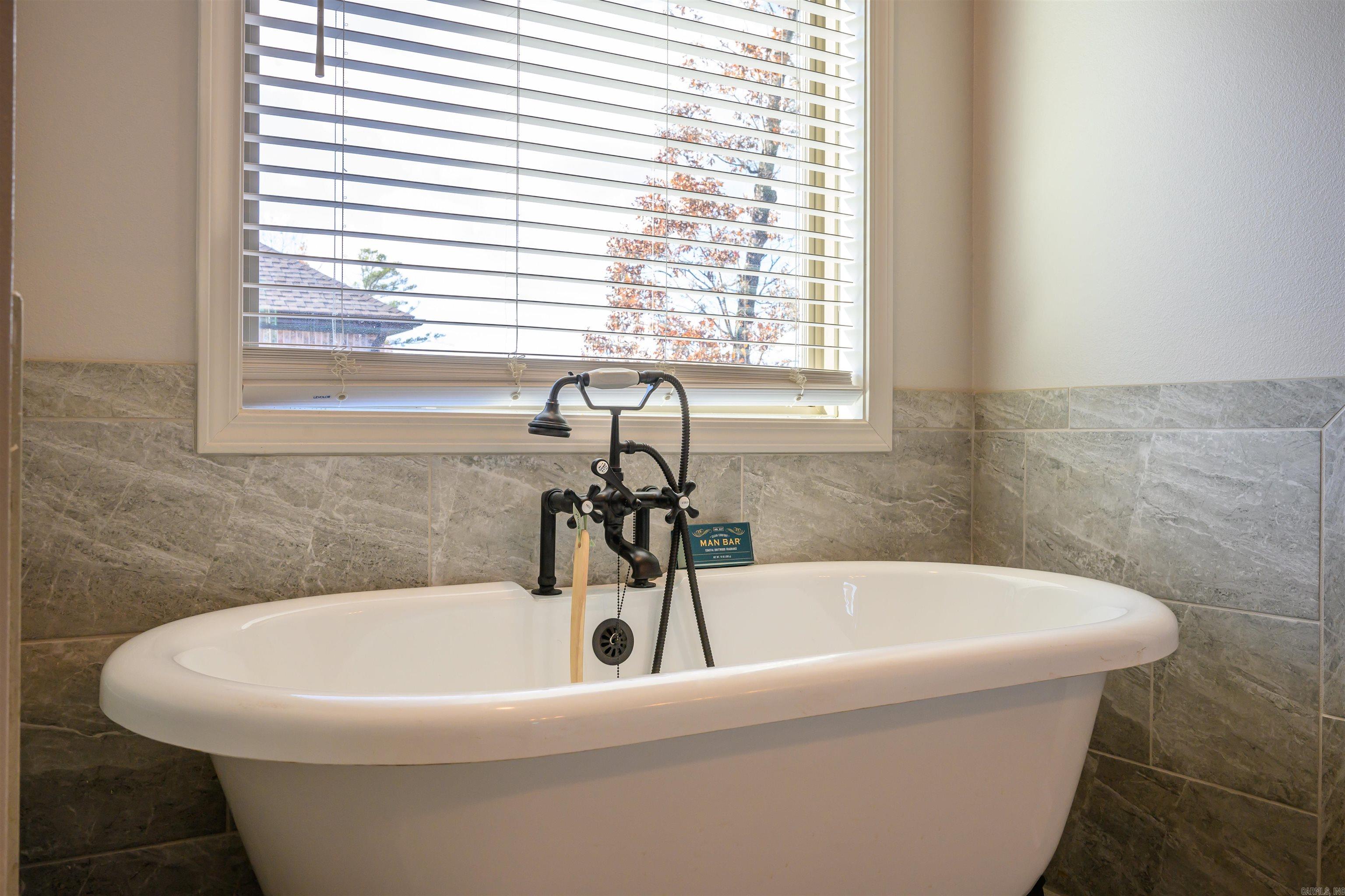 RIVERWOODS ESTATES PHASE ONE - Residential