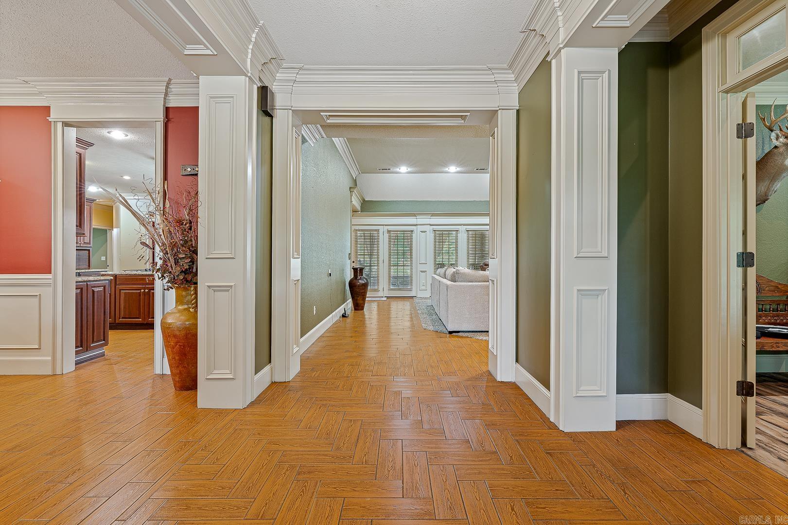 DEER RUN ESTATES - Residential