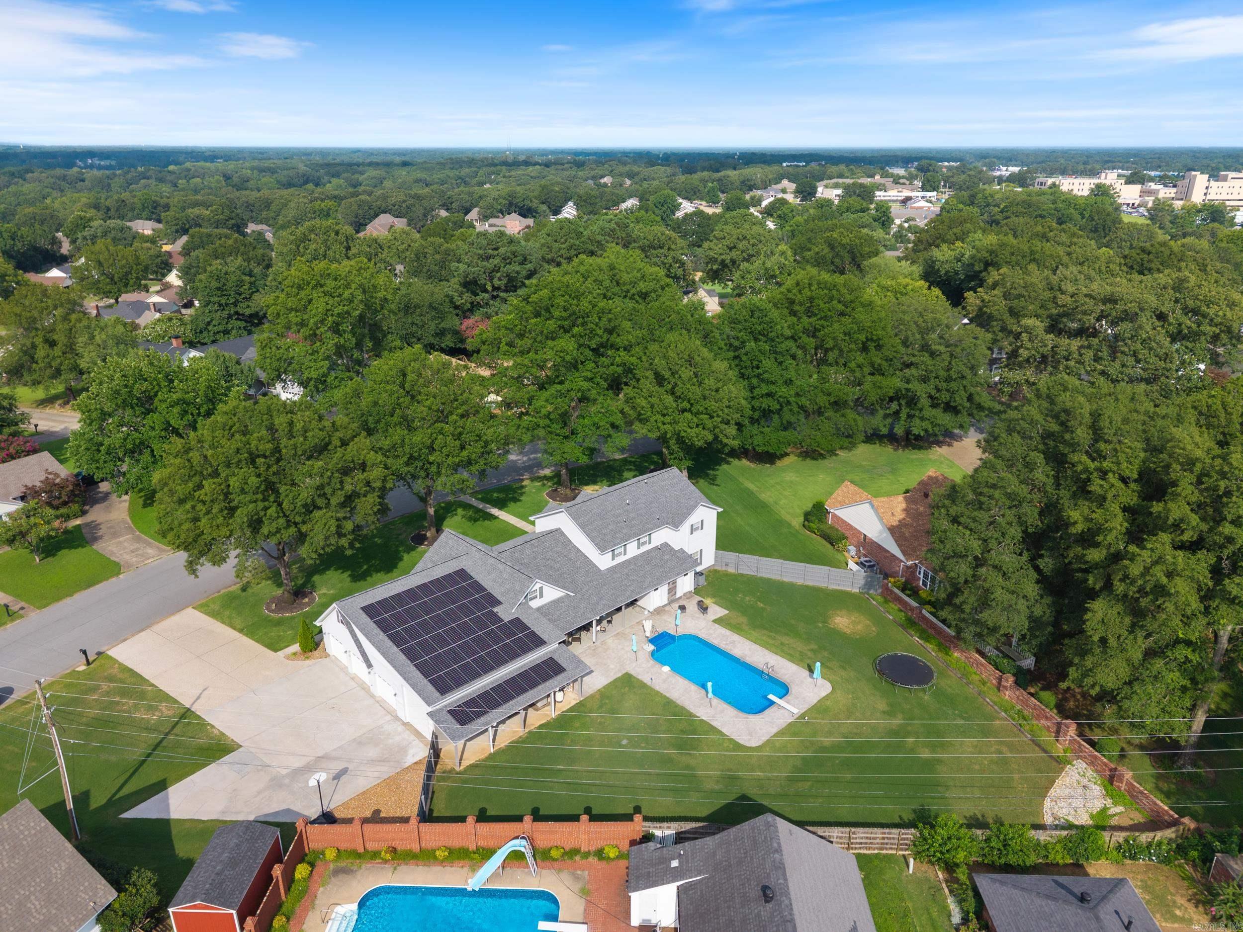 RIVER OAKS - Residential