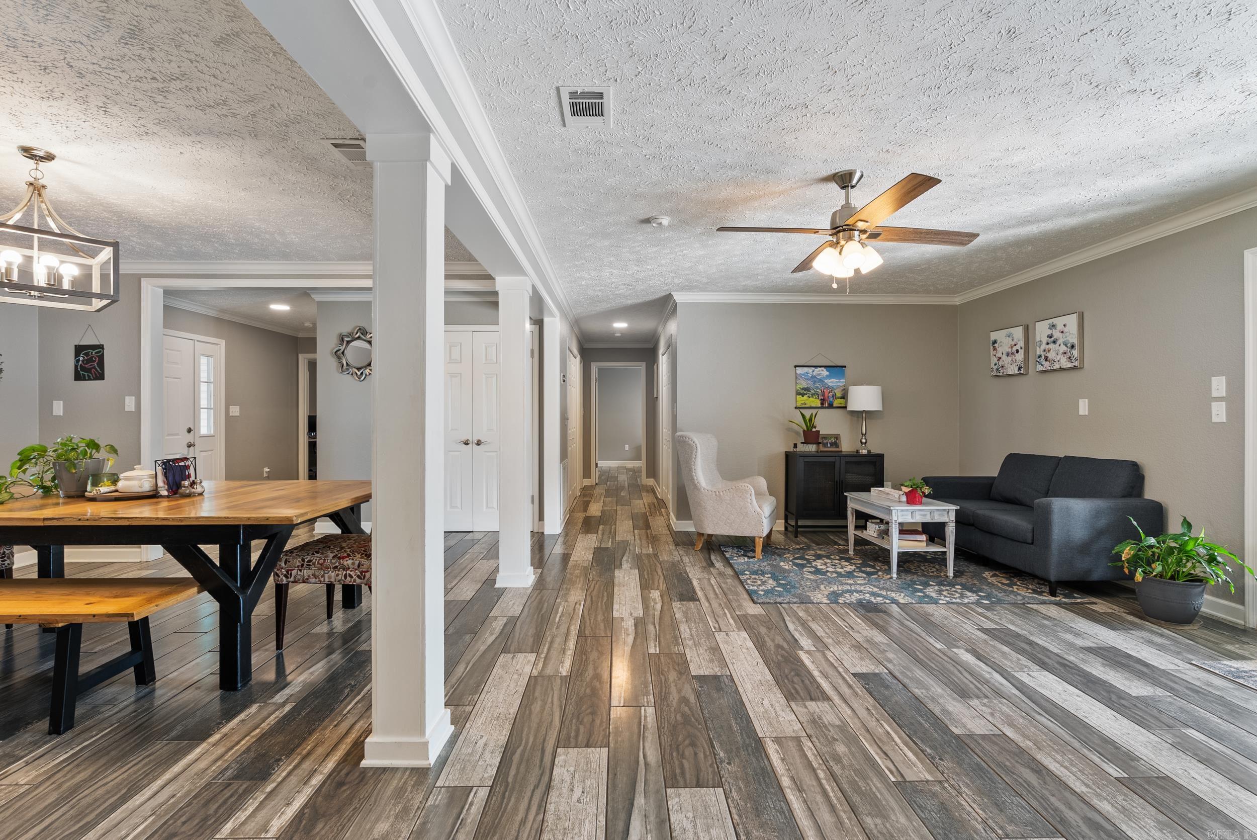 RIVER OAKS - Residential