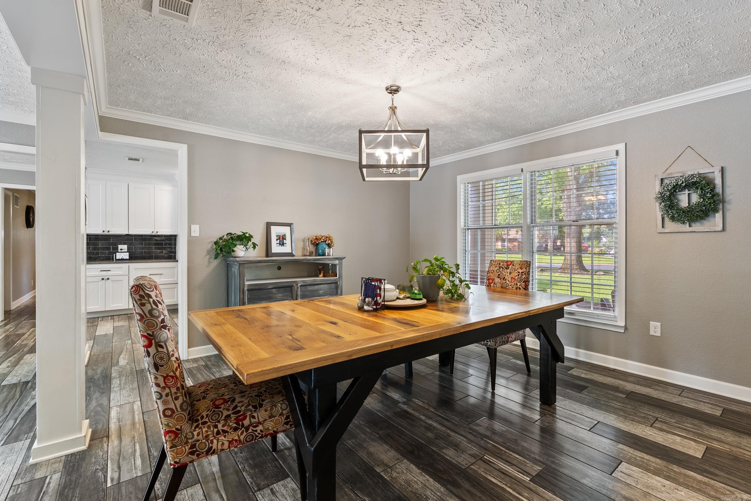 RIVER OAKS - Residential