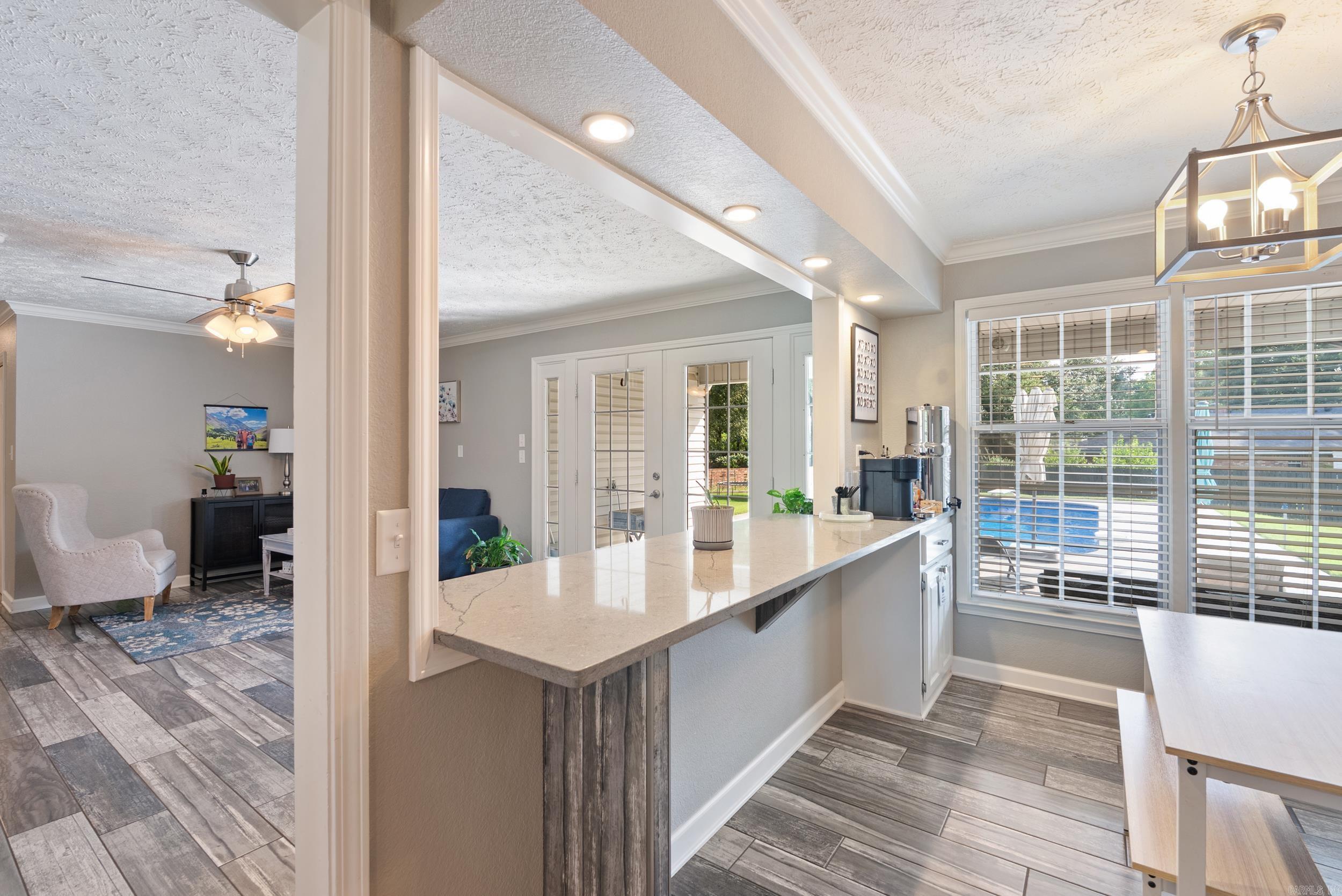 RIVER OAKS - Residential